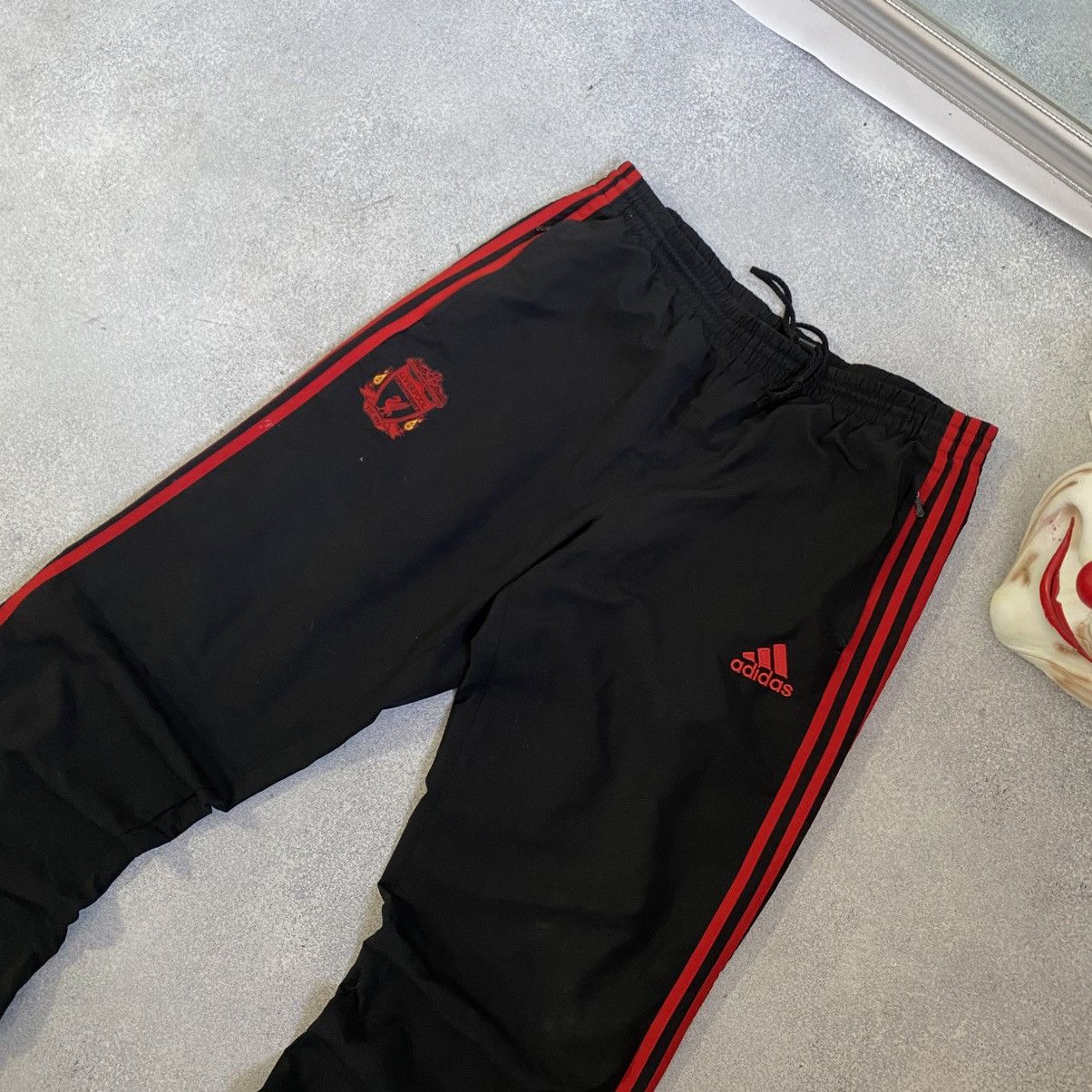 Adidas Vintage Y2k Adidas Liverpool Nylon Soccer Drill Pants 00’s Size US 34 / EU 50 - 3 Thumbnail