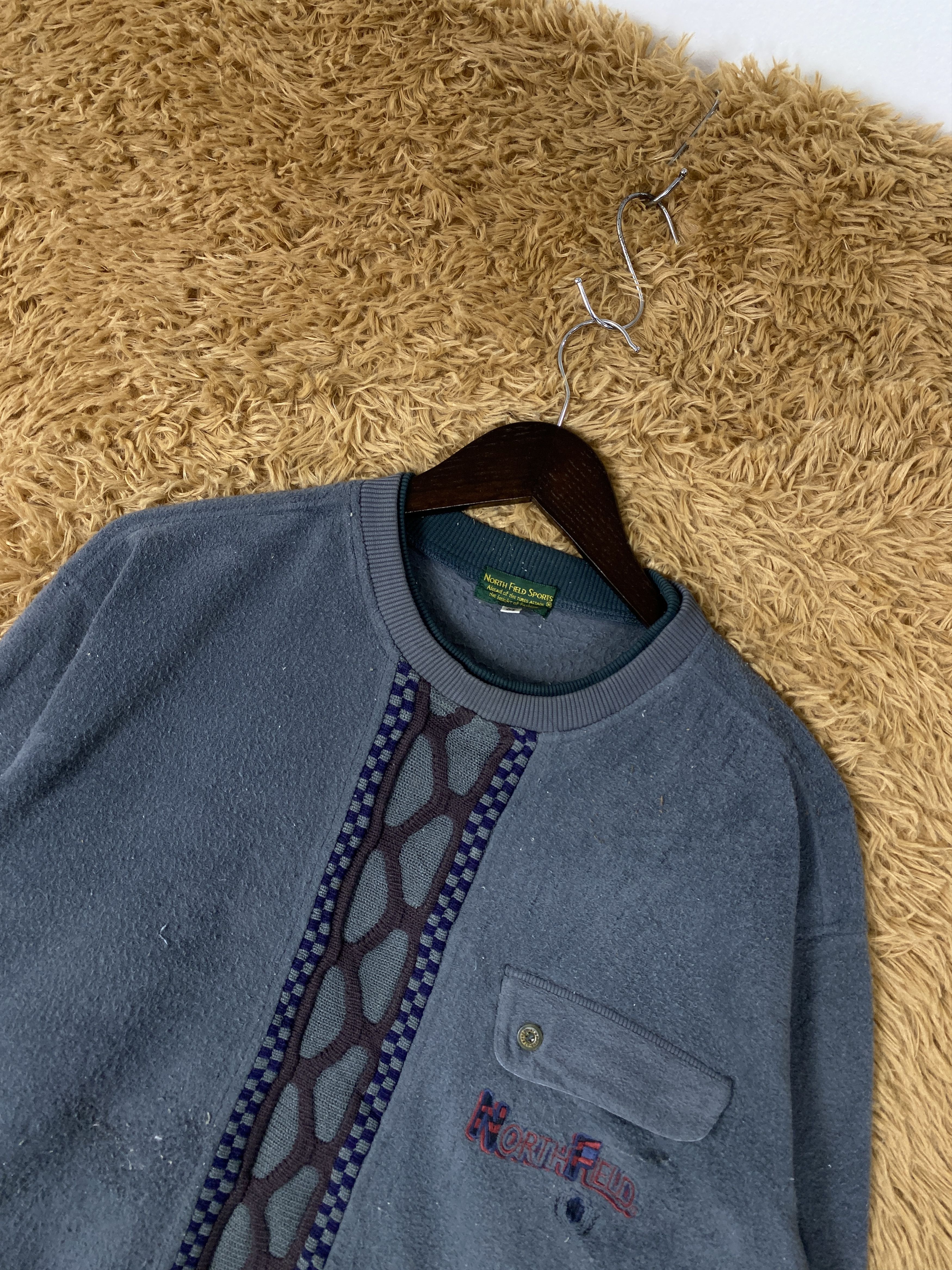 Vintage Vintage North Field Sport Sweatshirts J1982 Size US S / EU 44-46 / 1 - 2 Thumbnail