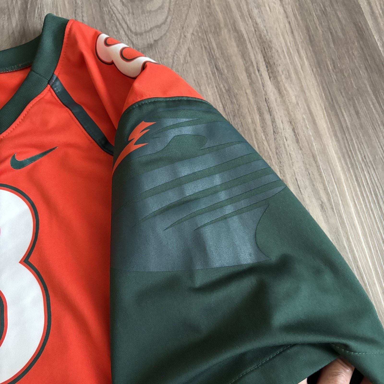 Nike Authentic 2014 Nike Miami Hurricanes Jersey Size M Size US M / EU 48-50 / 2 - 5 Thumbnail