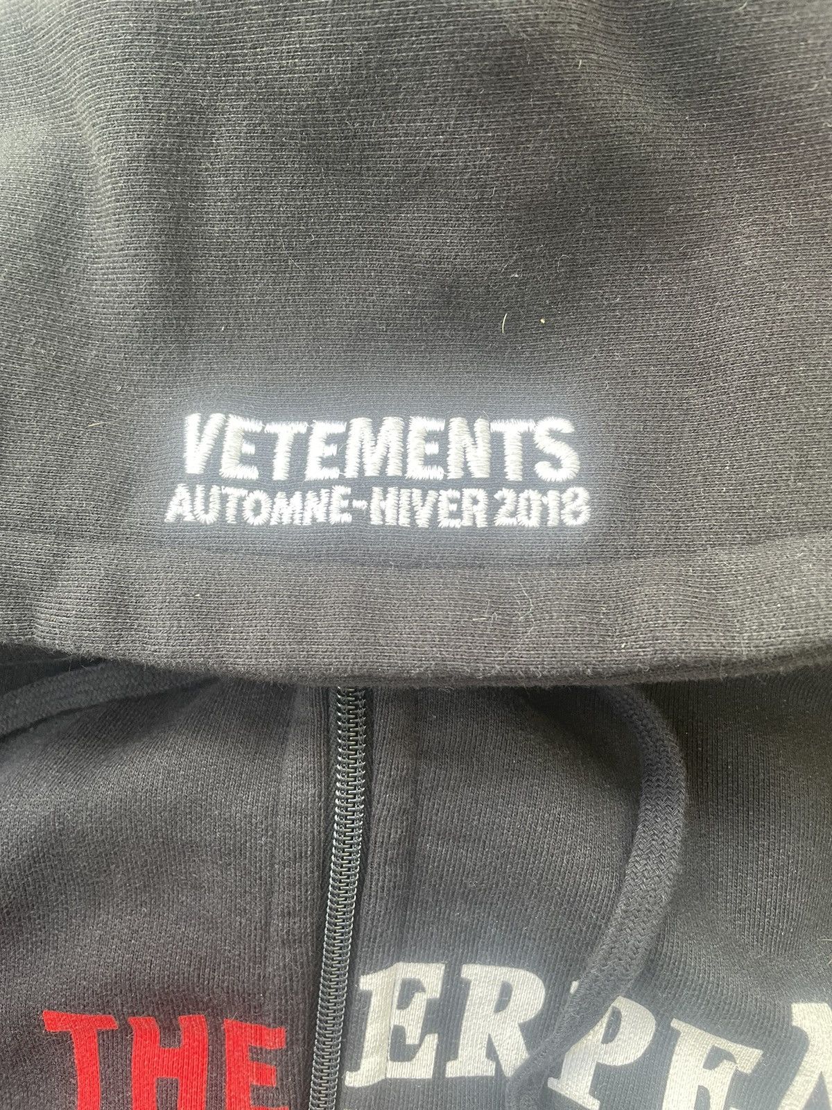Vetements Vetements Split Logo Zip Hoodie Size US M / EU 48-50 / 2 - 3 Thumbnail