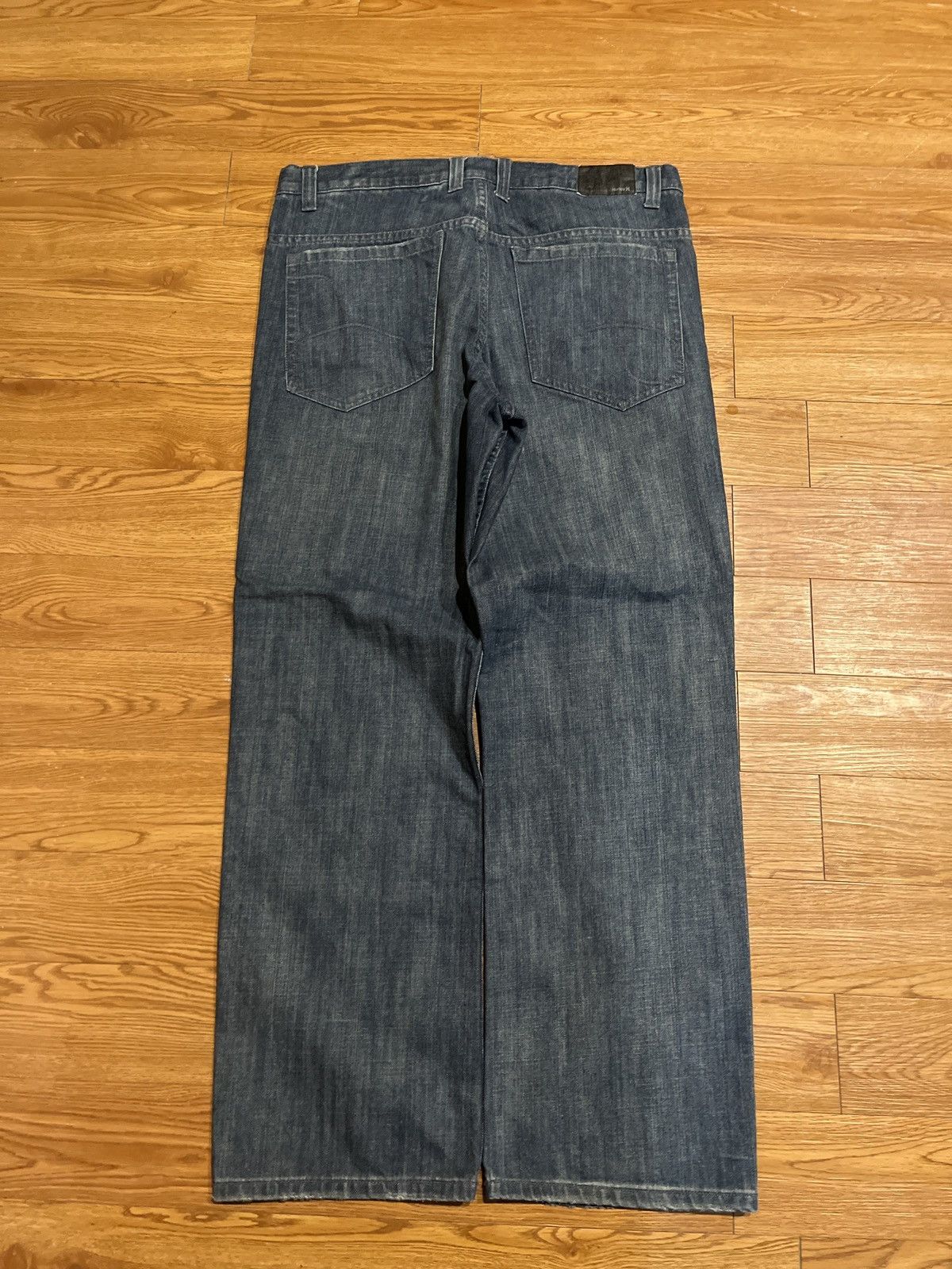 Hurley vintage y2k hurley embroidered jeans Size US 36 / EU 52 - 1 Thumbnail