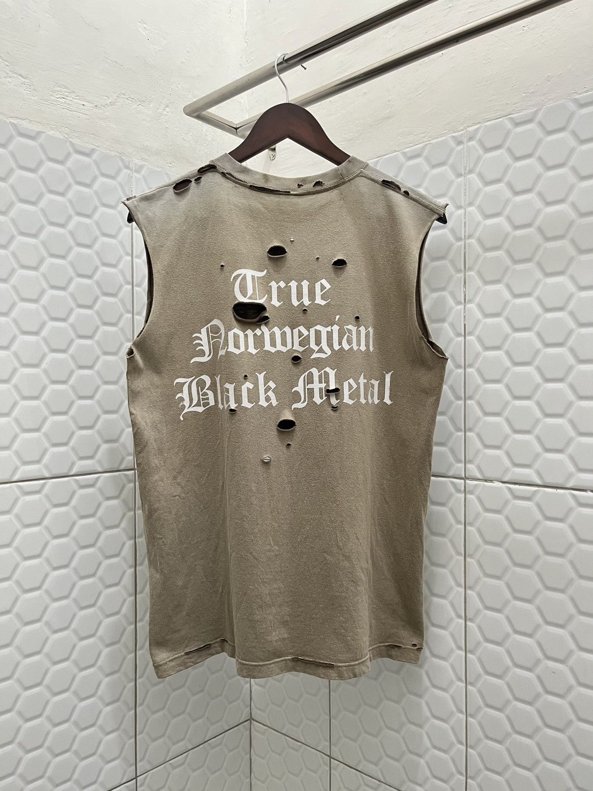 Band Tees Vintage Thrashed Darkthrone Sleeveless Size US M / EU 48-50 / 2 - 4 Thumbnail