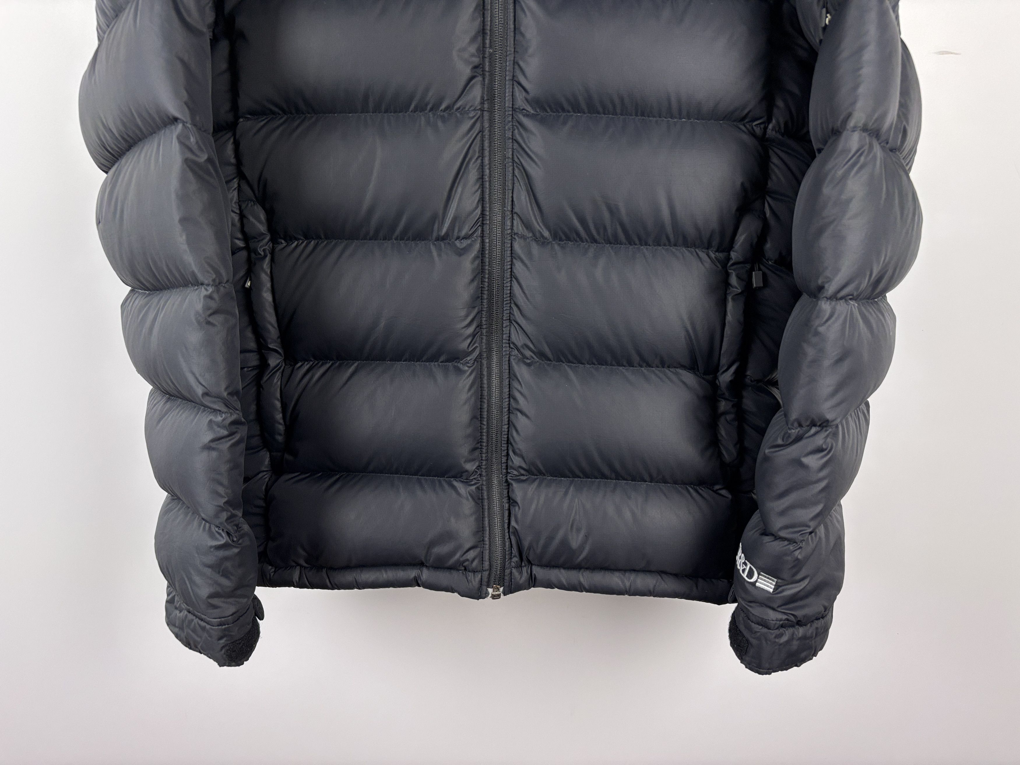 Peak Performance Mens Peak Performance Frost Down Puffer Jacket Black Size S Size US S / EU 44-46 / 1 - 3 Thumbnail