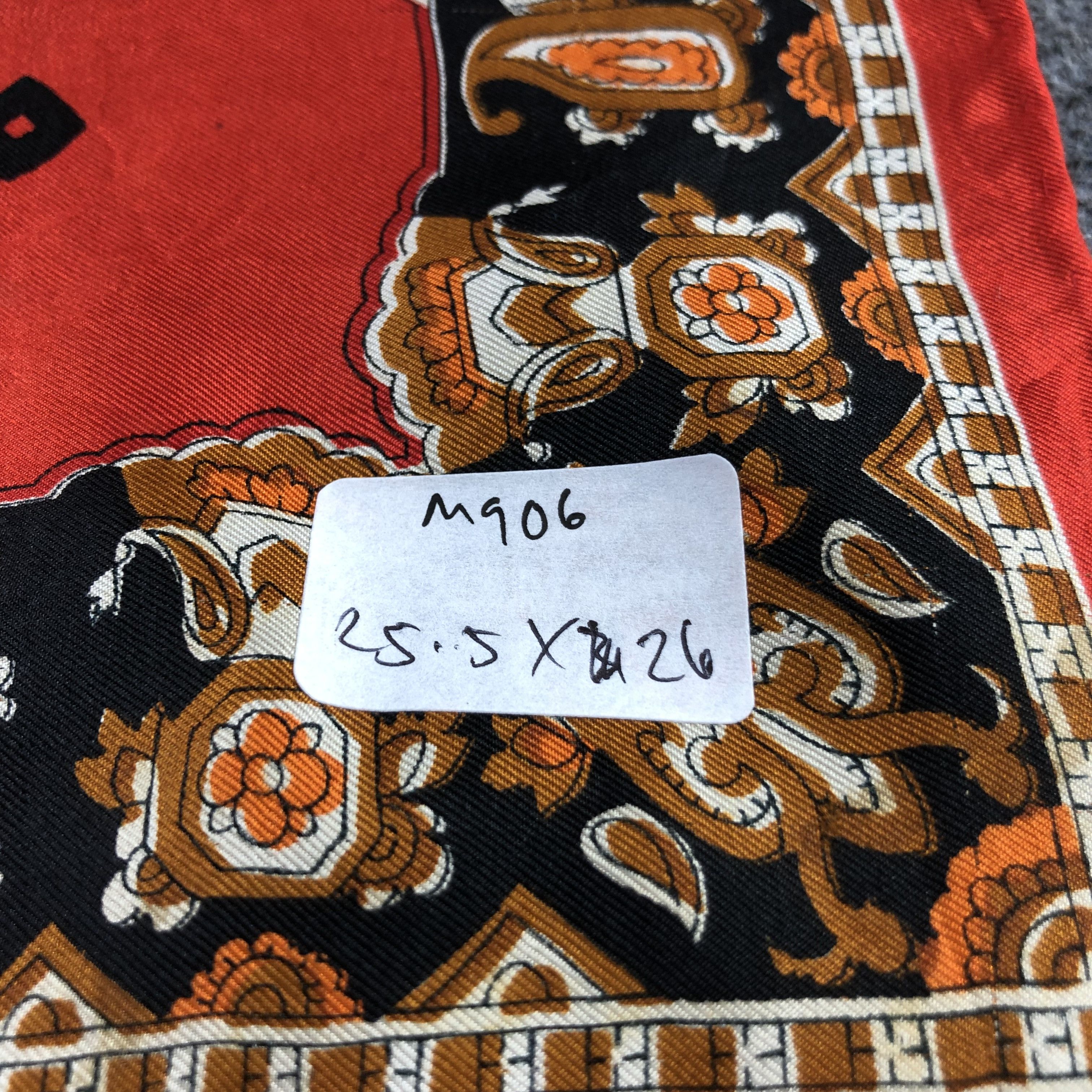 Vintage Luxury Design Hand Rolled Silk Scarf M906 Size ONE SIZE - 6 Thumbnail