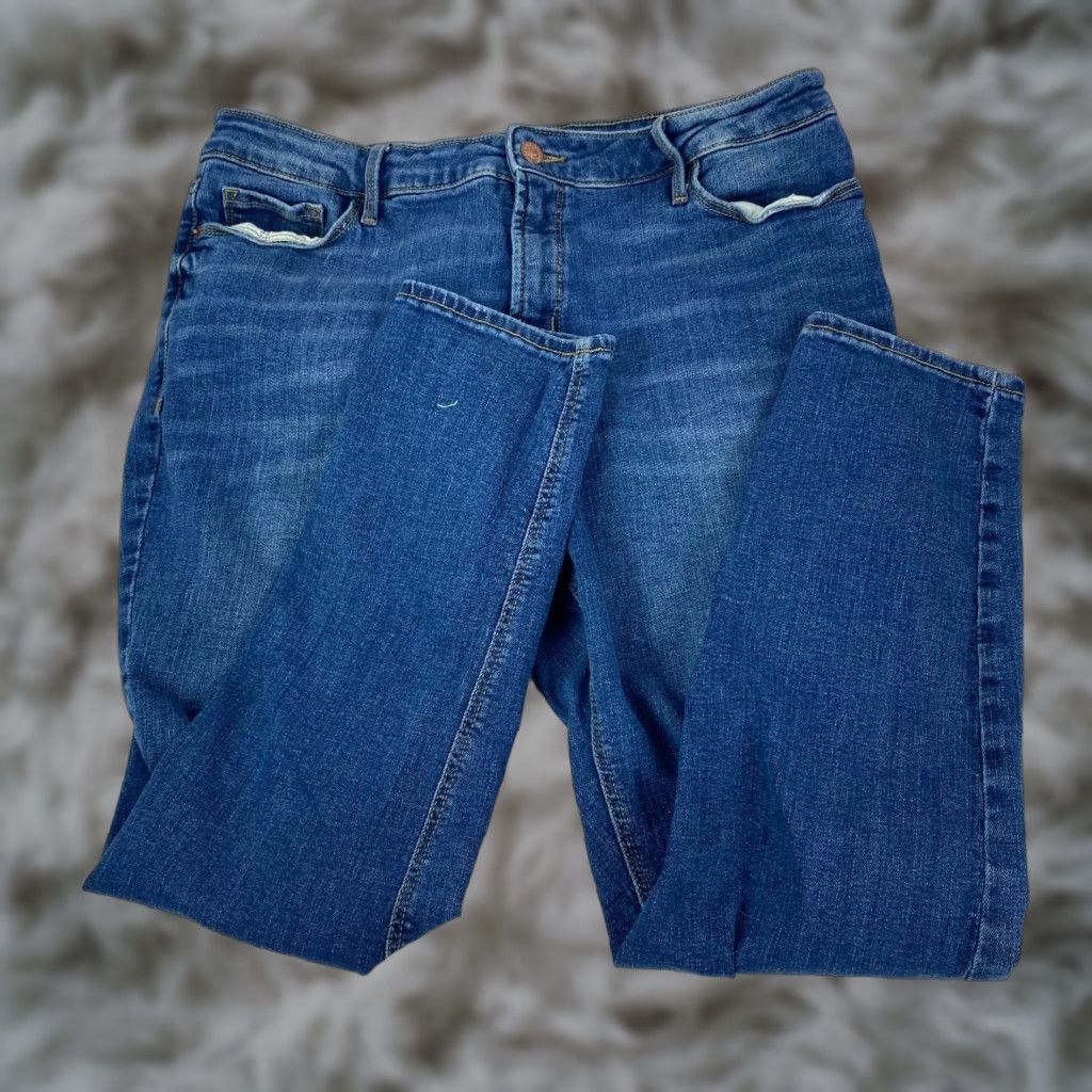 Old Navy Old Navy Womens High Rise Super Skinny Rockstar Jeans 14 Regular Blue Distressed Denim Slim Jeans Womens 14 Regular Blue Distressed Size 36" / US 14 / IT 50 - 1 Thumbnail