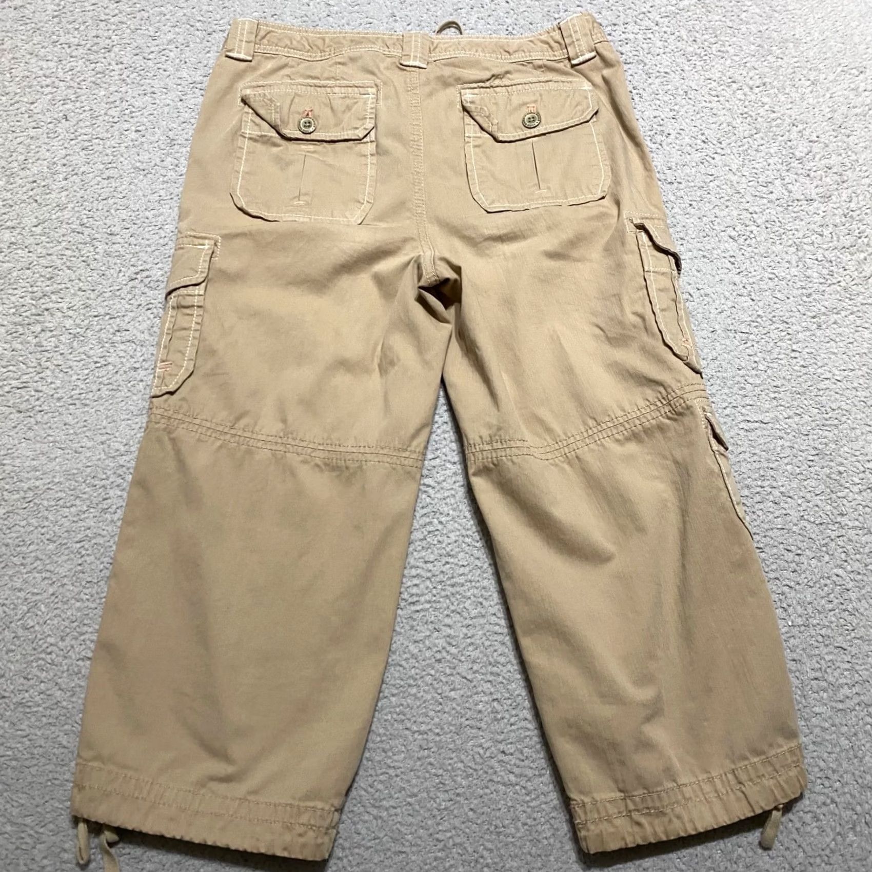 Eddie Bauer Eddie Bauer Pants Womens sz 6 Beige Cargo Capri Hiking Outdoor Walking High Rise Size 28" / US 6 / IT 42 - 2 Thumbnail