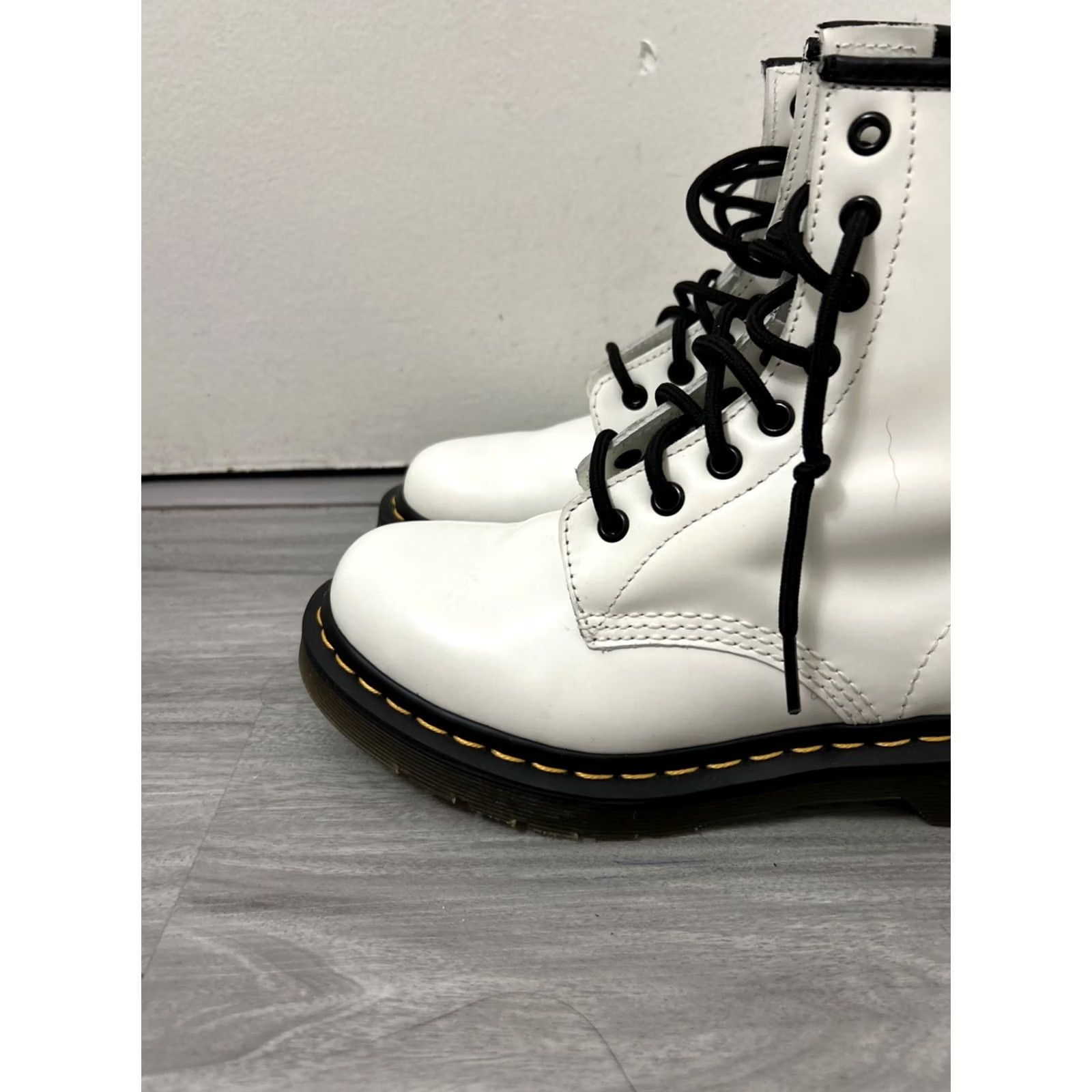 Dr. Martens Dr. Martens 1460W Softy Boots Womens 7 White Patent Leather Lace Up 8 Eyelets Rubber Outsole Combat Punk Grunge Gothic Essay? Size US 7 / IT 37 - 6 Thumbnail