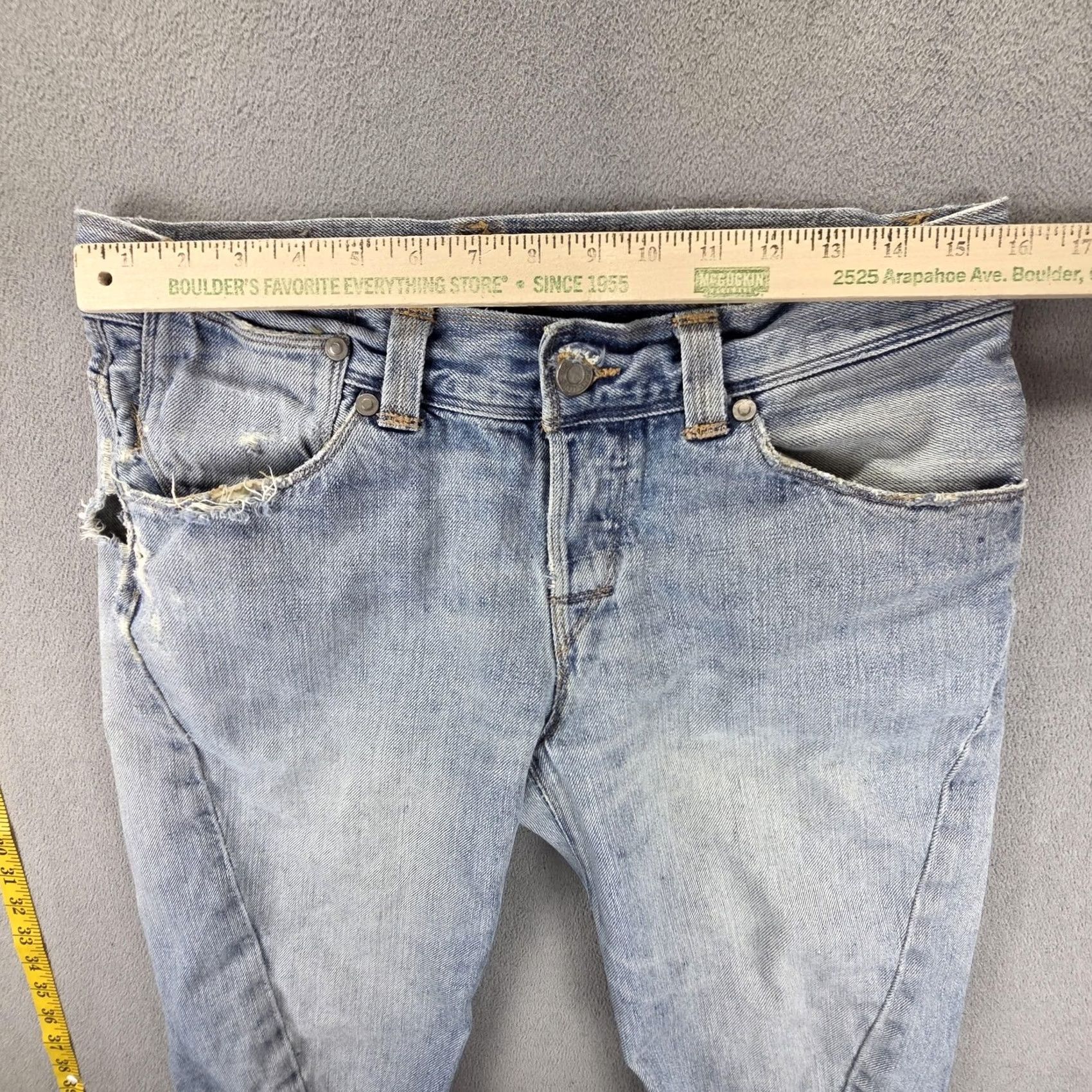 Levi's VINTAGE Levis Engineered Jeans Womens Blue Twisted Straight Leg Hole Fits 30x32 Size 30" / US 8 / IT 44 - 3 Thumbnail