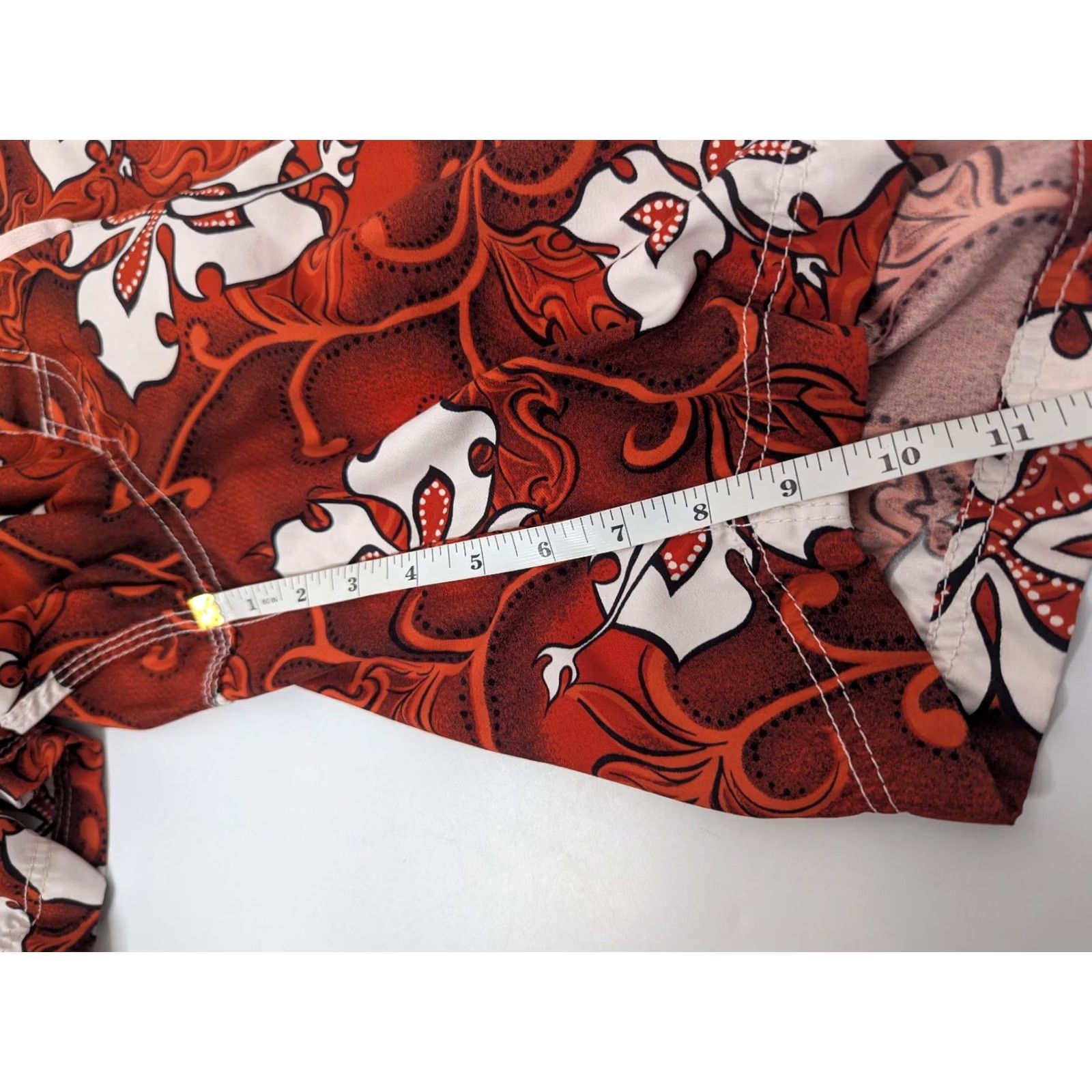 Billabong VINTAGE Billabong Shorts Bottom Men 36 Red Orange Hibiscus floral Board Shorts Size US 36 / EU 52 - 4 Thumbnail