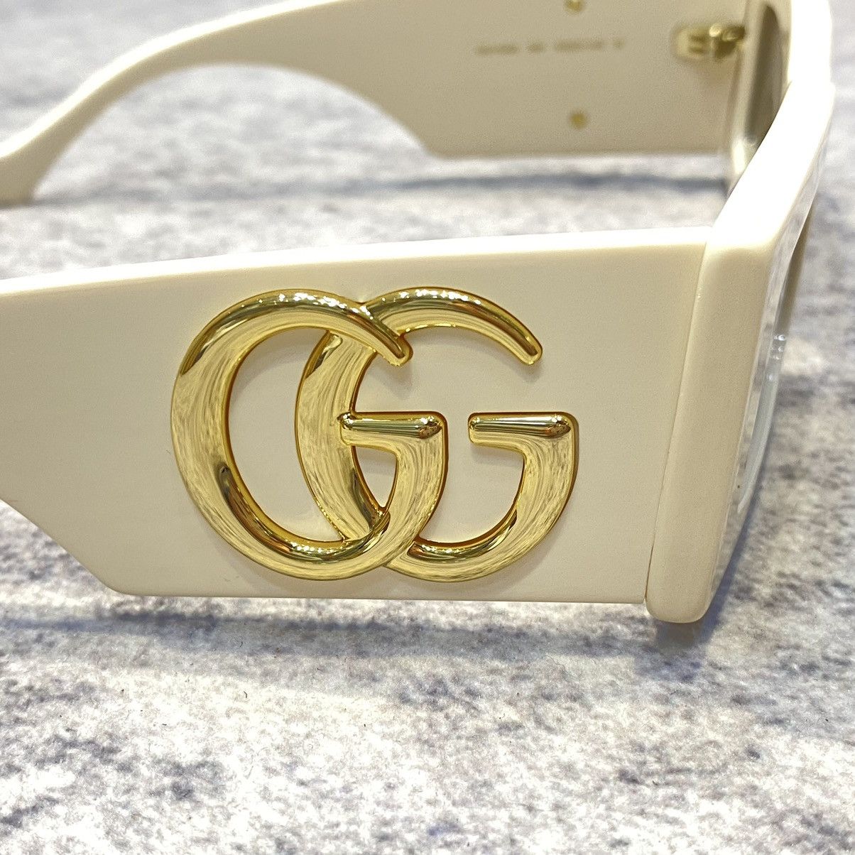 Gucci GUCCI GG1425S 004 Sunglasses Size ONE SIZE - 3 Thumbnail