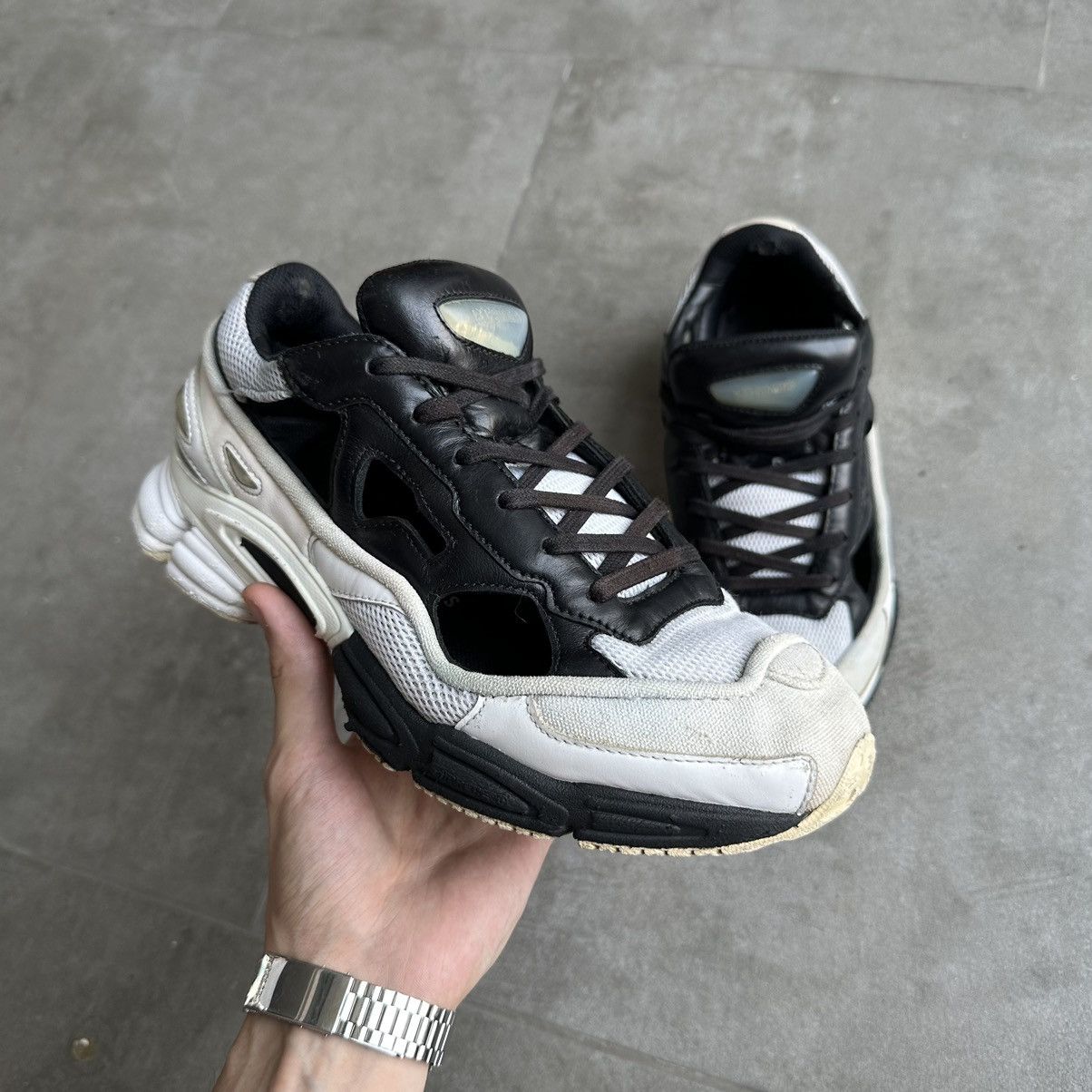 Adidas × Raf Simons AW18 OZWEEGO REPLICANT SNEAKERS Size US 8 / EU 41 - 2 Thumbnail