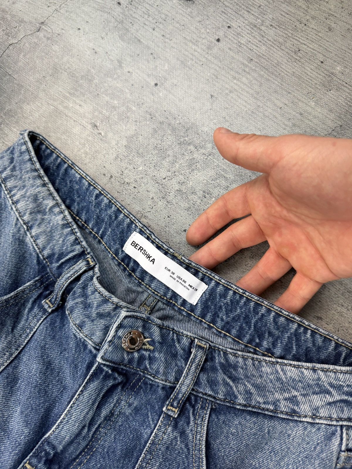 Hysteric Glamour CRAZY FADE FLARED VINTAGE Y2K Jeans if six was nine style Size US 29 - 7 Thumbnail