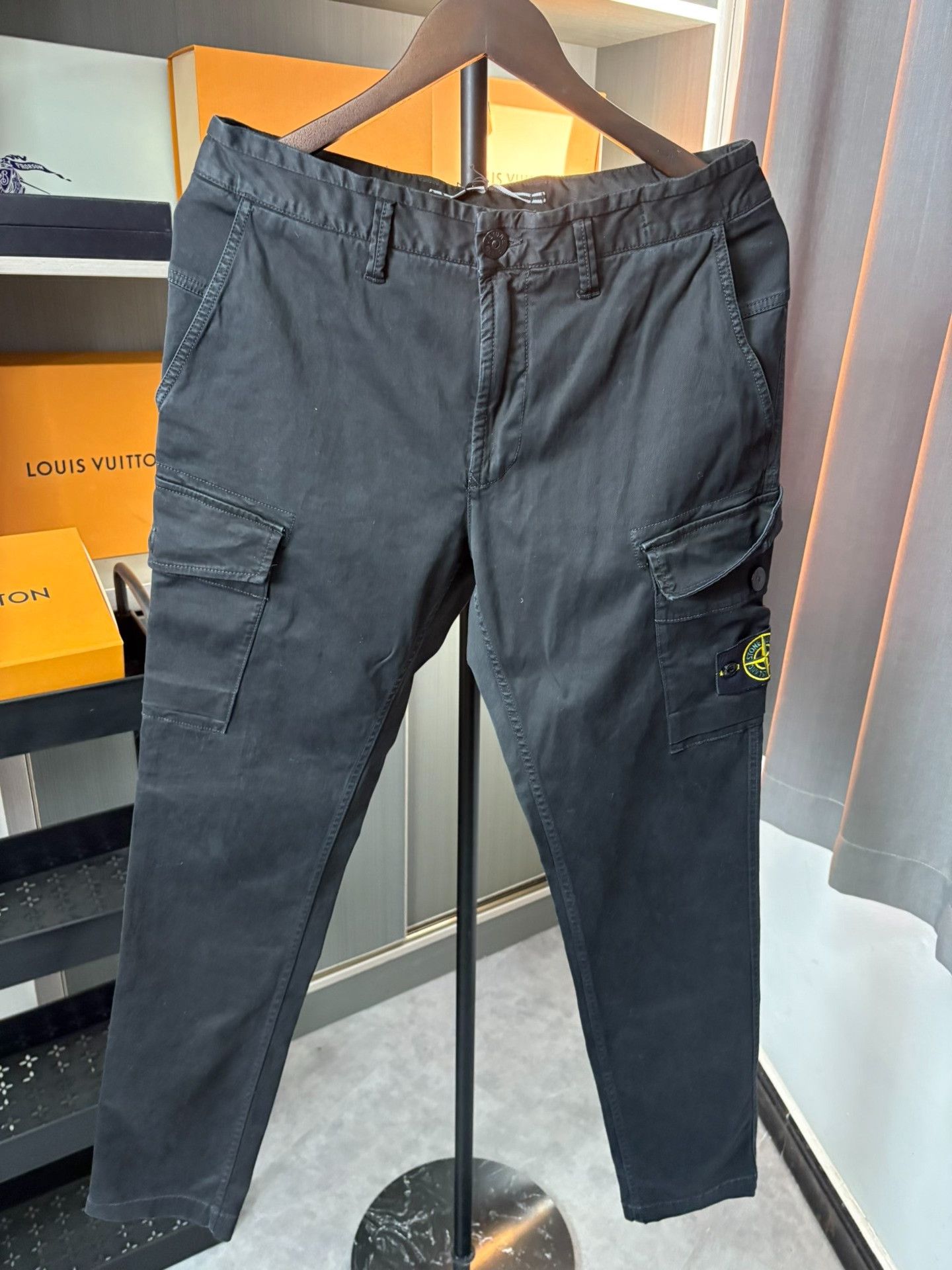 Stone Island Stone Island Cargo Black Casual Pants 31 Men Size US 31 - 1 Thumbnail