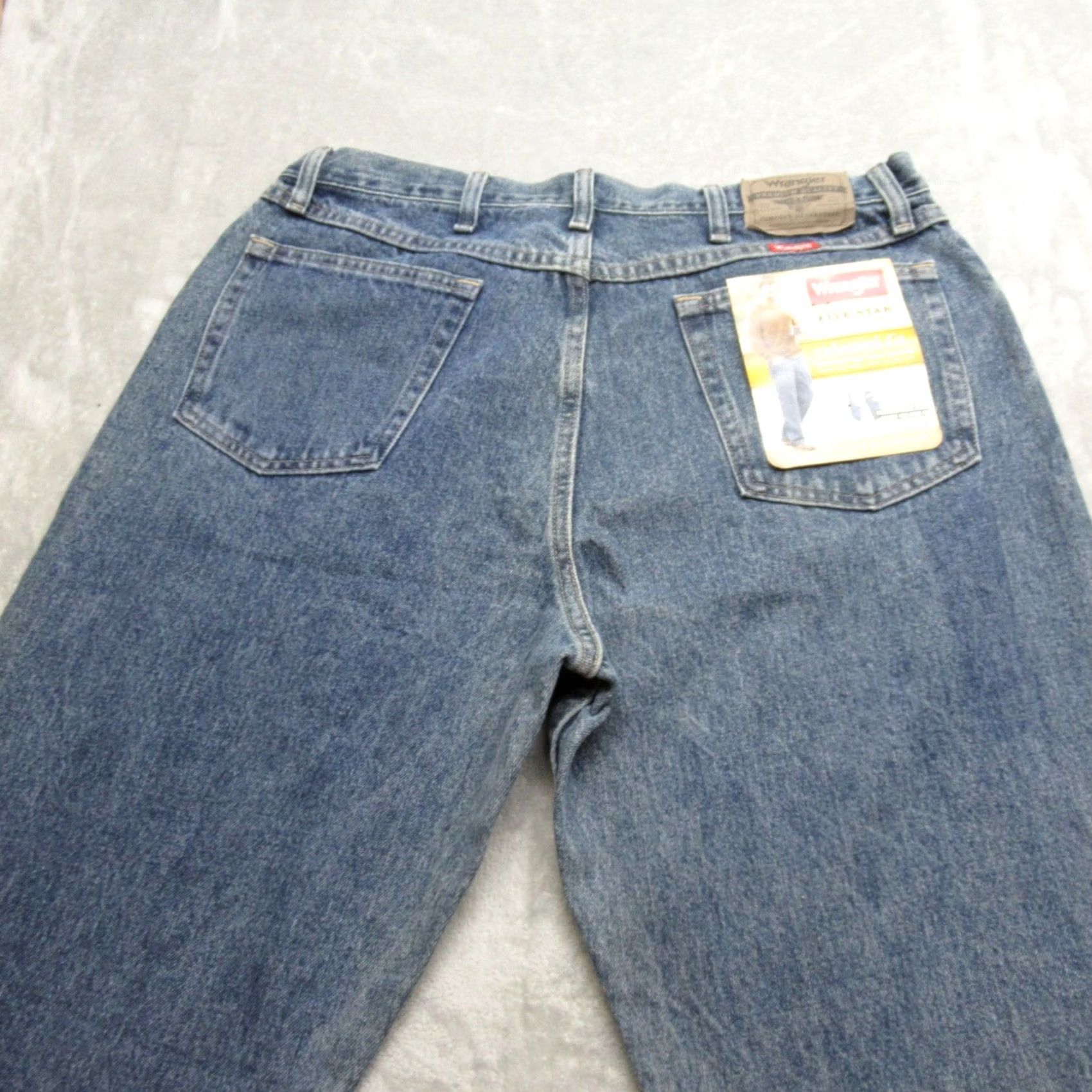 Wrangler Wrangler Jeans Mens 36X34 Medium Wash Denim Relaxed Straight Boot Cut Baggy New Size US 36 / EU 52 - 6 Thumbnail