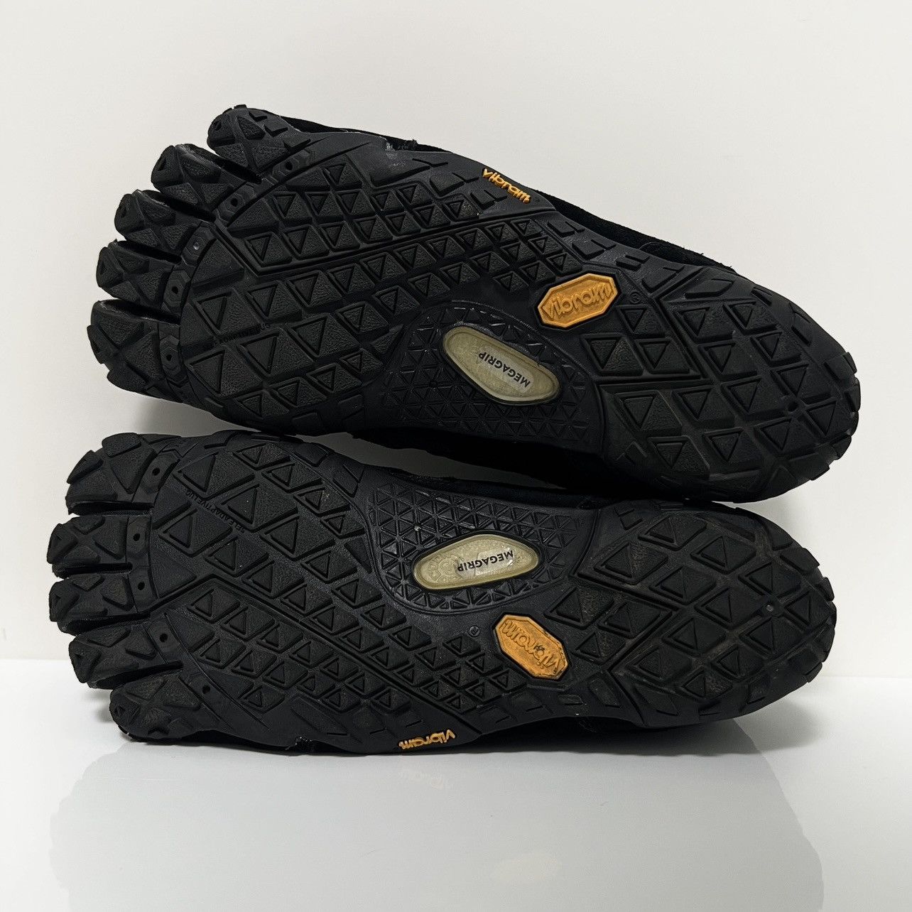 Takahiromiyashita The Soloist. TAKAHIROMIYASHITA TheSoloist Suicoke Vibram Fivefingers Size US 9 / EU 42 - 8 Thumbnail