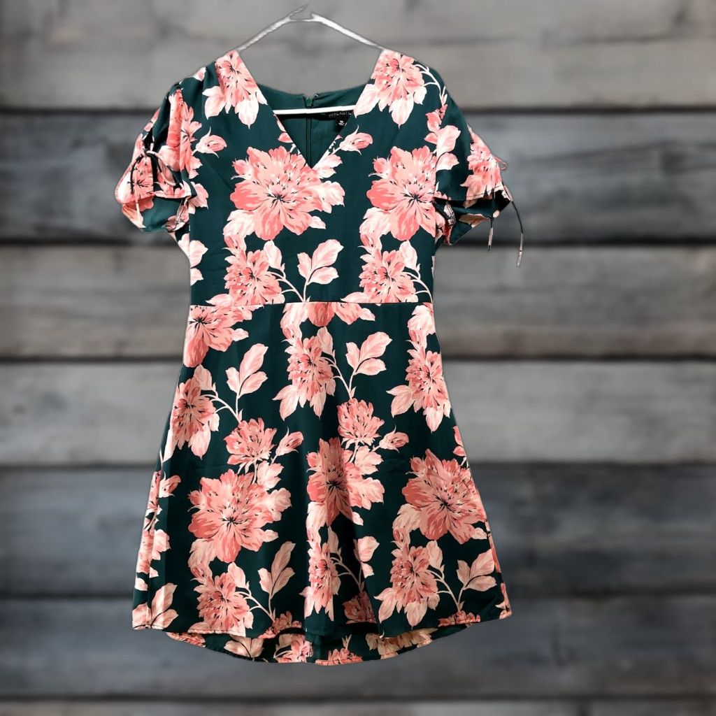 J.Crew J. Crew Mercantile Floral Dress Size 10 Pink Green Short Sleeve V Neck Knee Size 32" / US 10 / IT 46 - 1 Thumbnail