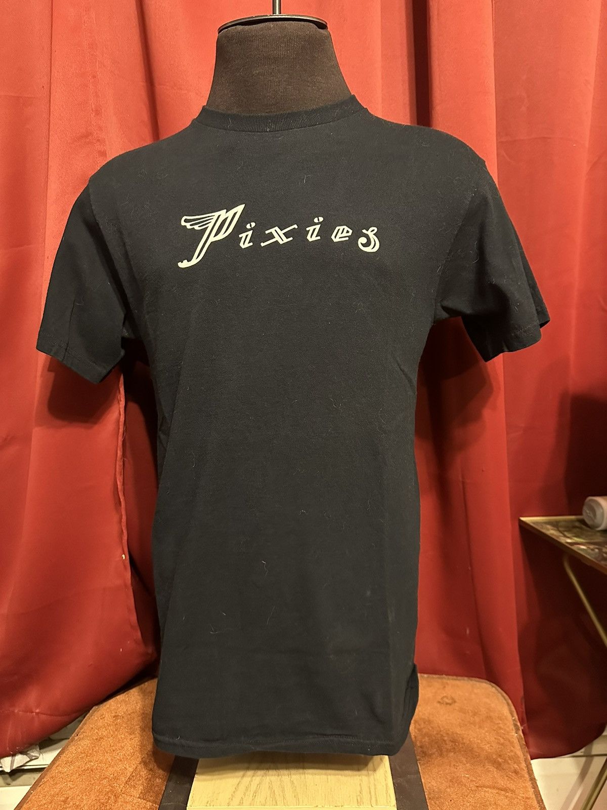 Band Tees Vintage Pixies Band Tshirt Trompe Le Monde Font Grunge Grail Size US M / EU 48-50 / 2 - 1 Thumbnail