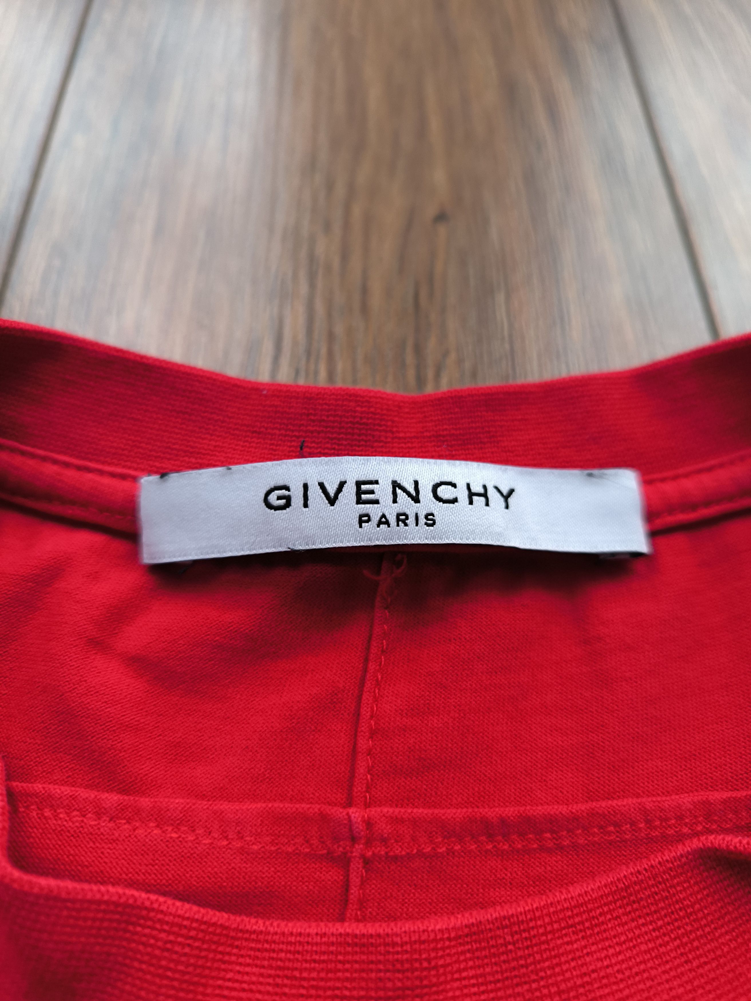 Givenchy Givenchy Red T-shirt, size XS, very good condition Size US XS / EU 42 / 0 - 4 Thumbnail