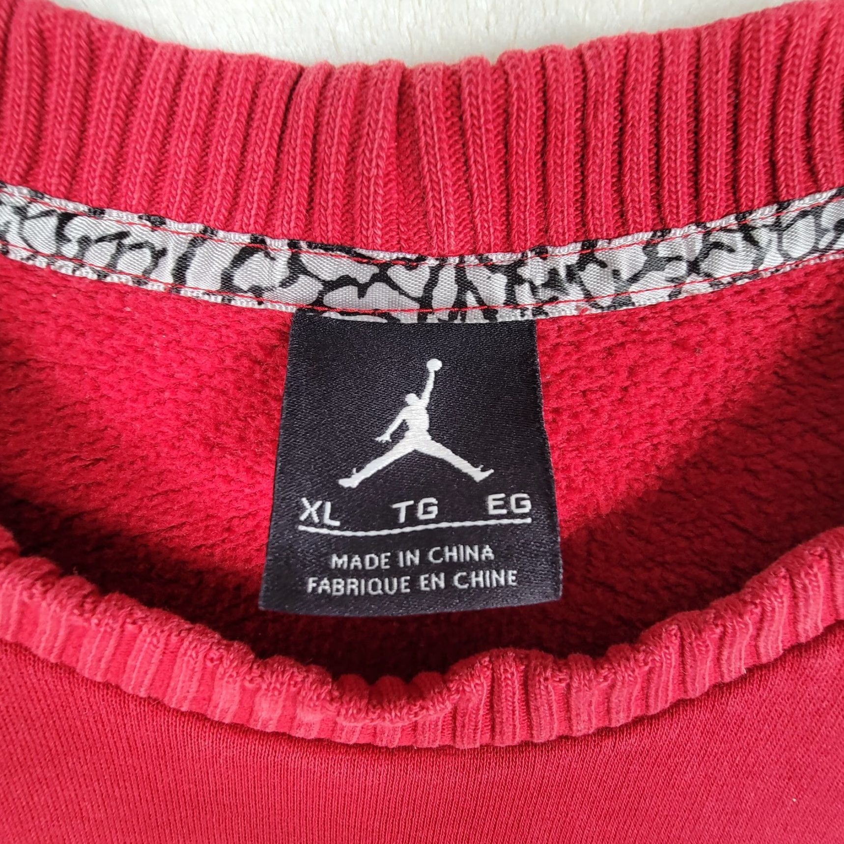Nike NIKE AIR MICHAEL JORDAN FLIGHT SWEATSHIRT XL Red/Black Pullover Men’s Size US XL / EU 56 / 4 - 4 Thumbnail