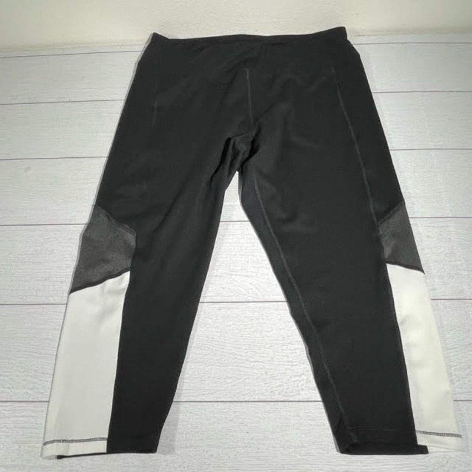 Other Just My Size Black White Mesh Panel Cropped Leggings Size 1X Size 31" - 2 Thumbnail