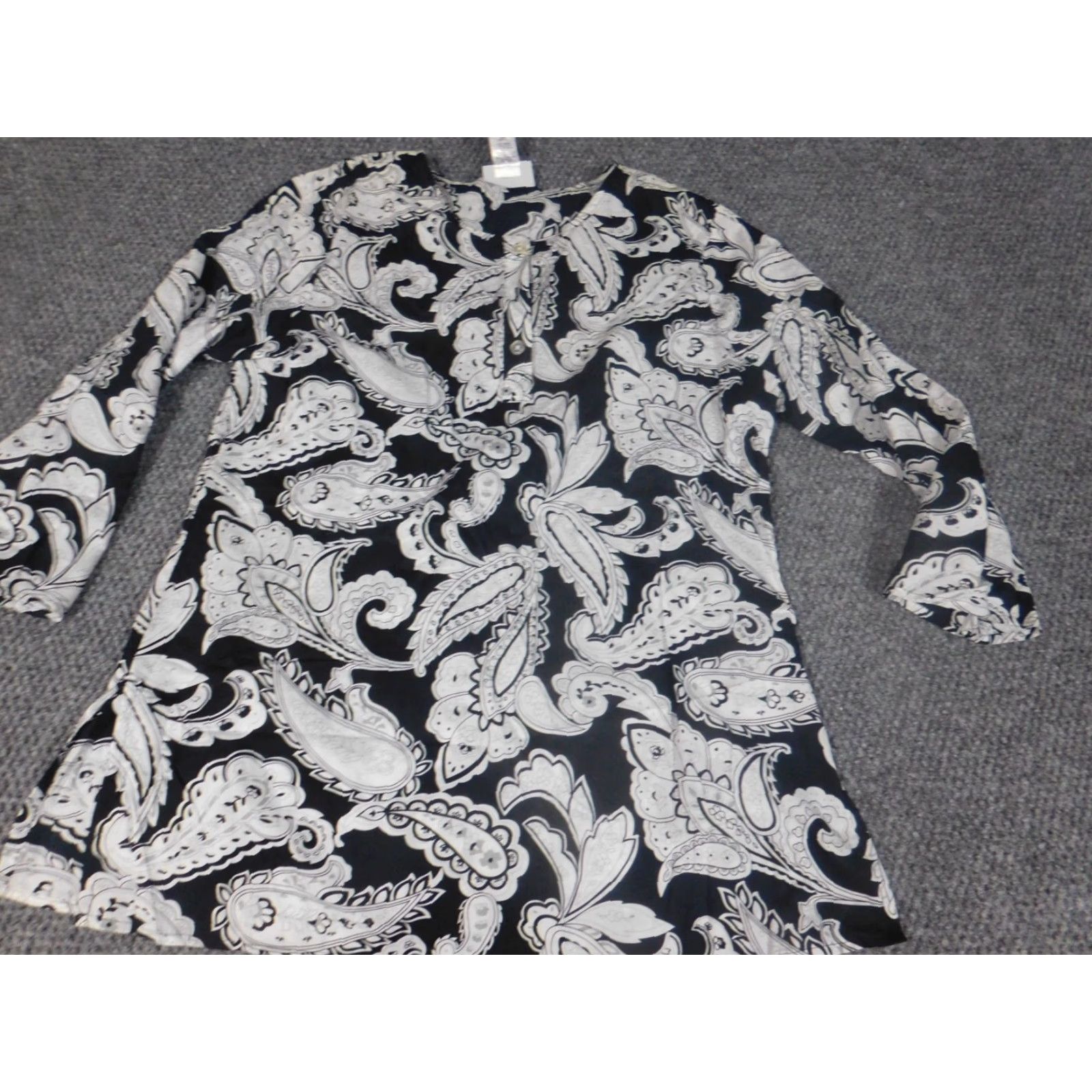 Vintage Jaclyn Smith Womens Blouse L Black Floral Crew Neck Pullover Casual Lightweight 100% Cotton Regular Fit Size L / US 10 / IT 46 - 3 Thumbnail