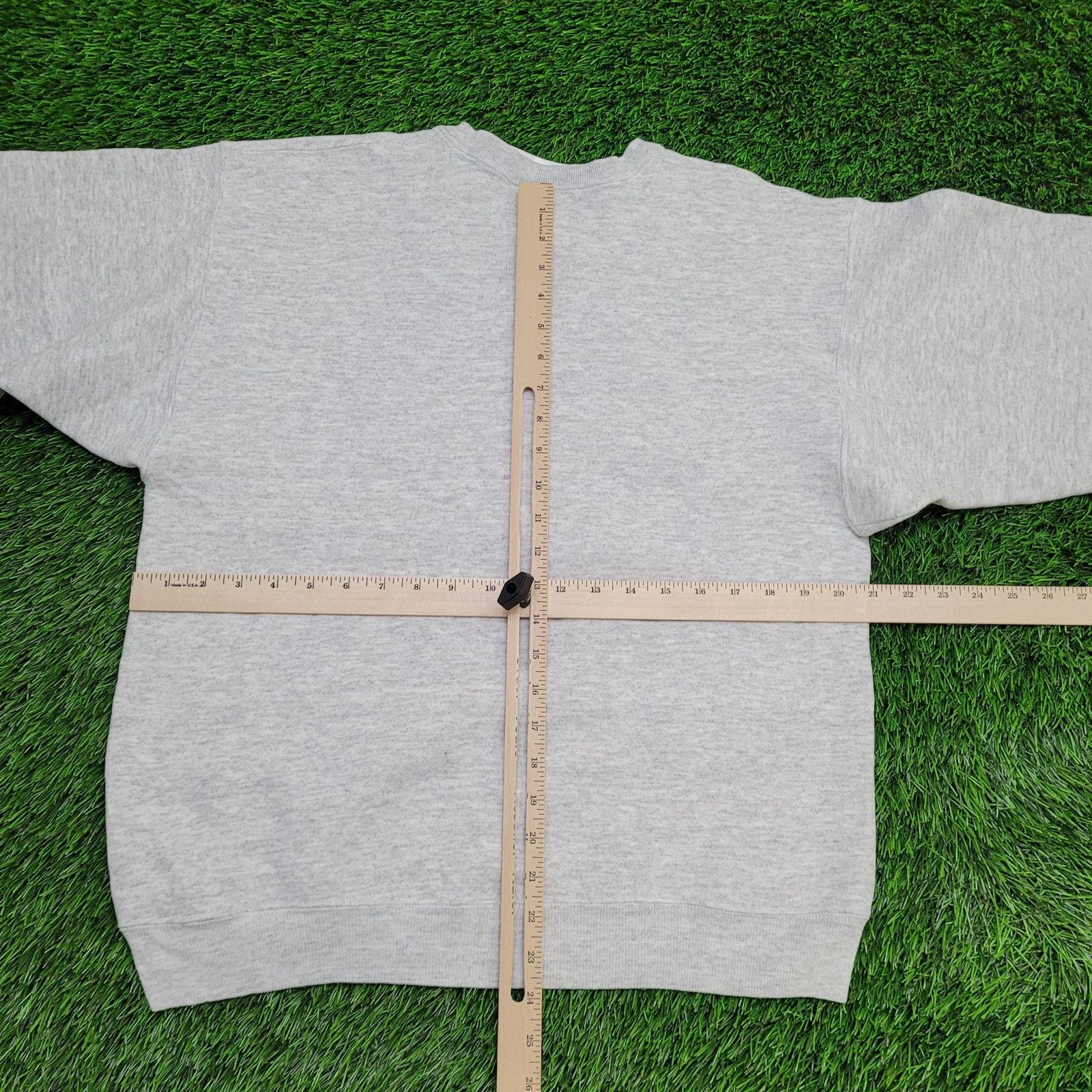 Champion Vintage Champion Cropped Sweatshirt Women Large 21x24 Script Size L / US 10 / IT 46 - 5 Thumbnail