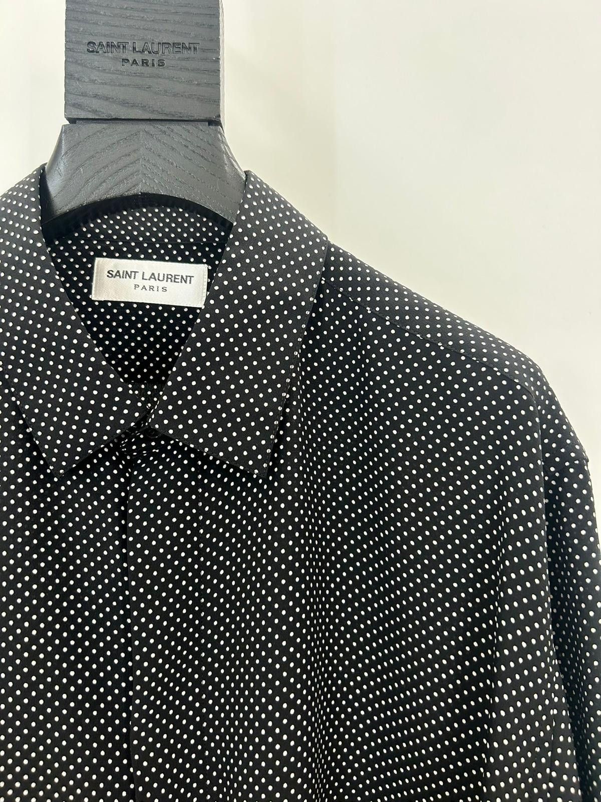 Saint Laurent Paris Buttoned shirt made with organic silk Size US XL / EU 56 / 4 - 5 Thumbnail