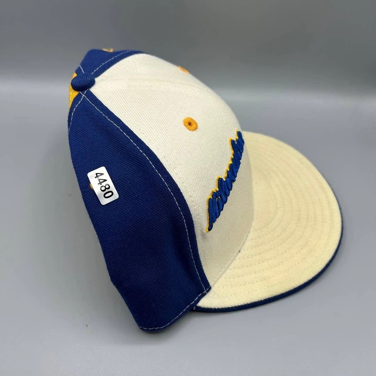 New Era Milwaukee Brewers Hat Men 7 1/4 Embroidered MLB Fitted Wool Size ONE SIZE - 10 Thumbnail