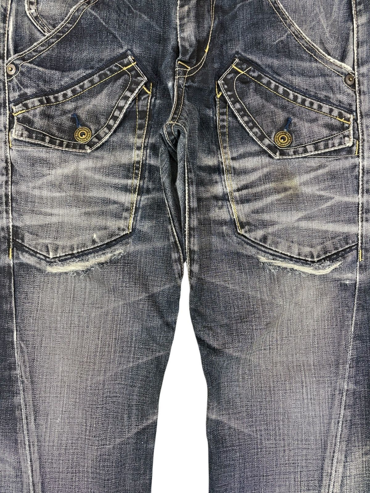 Japanese Brand Vintage Back Number Buckle Back Distress Baggy Jeans Size US 32 / EU 48 - 5 Thumbnail