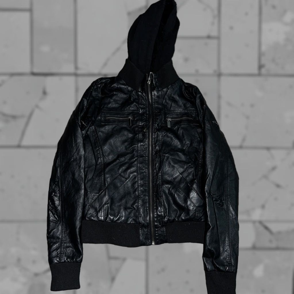 Hot Topic Hot Topic Jacket Women’s Small Black Faux Leather Fleece-Lined Womens Size S / US 4 / IT 40 - 1 Thumbnail