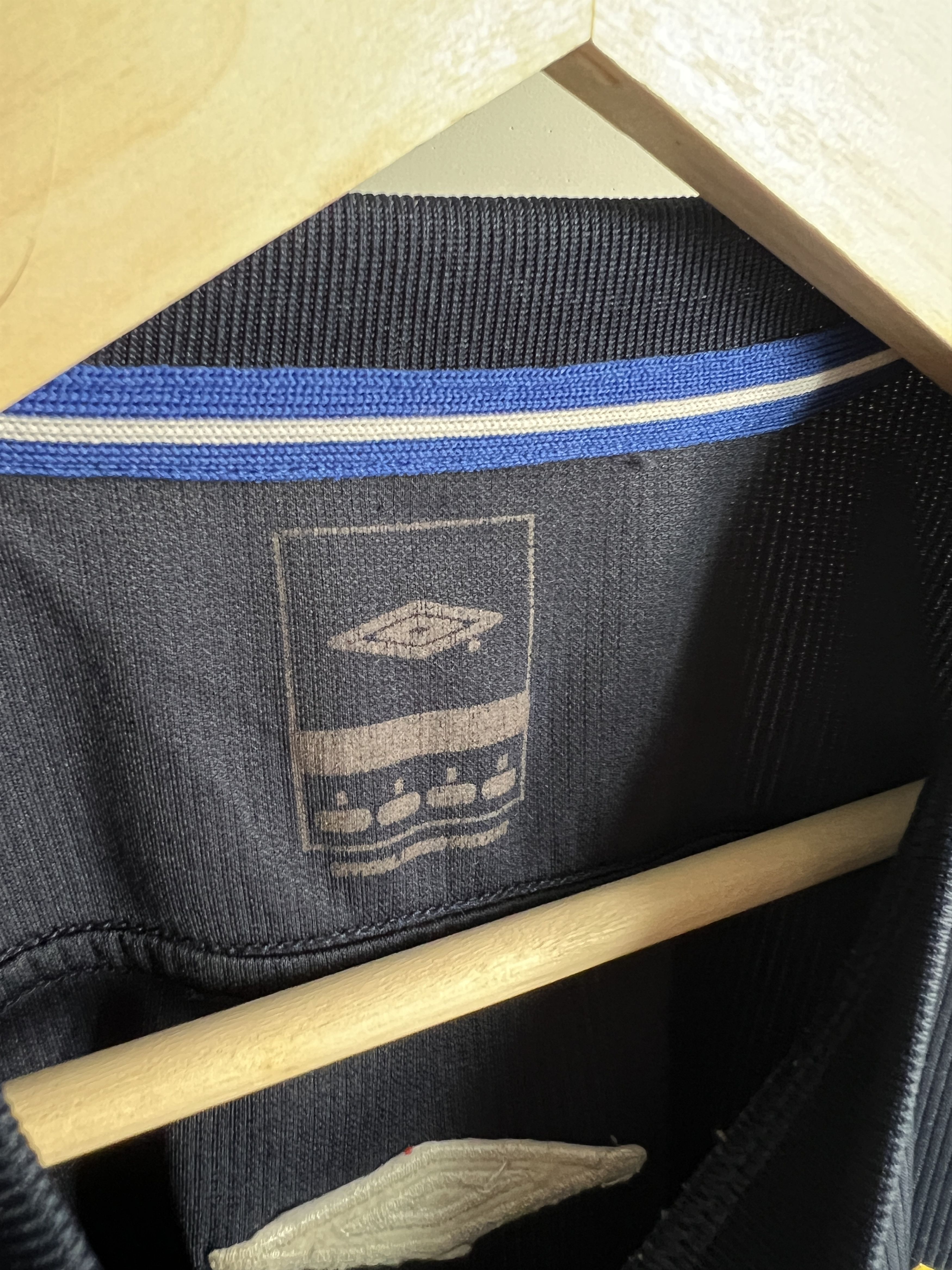 Umbro × Vintage Soccer Jersey Umbro Everton 00s Vintage Training Size US S / EU 44-46 / 1 - 7 Thumbnail