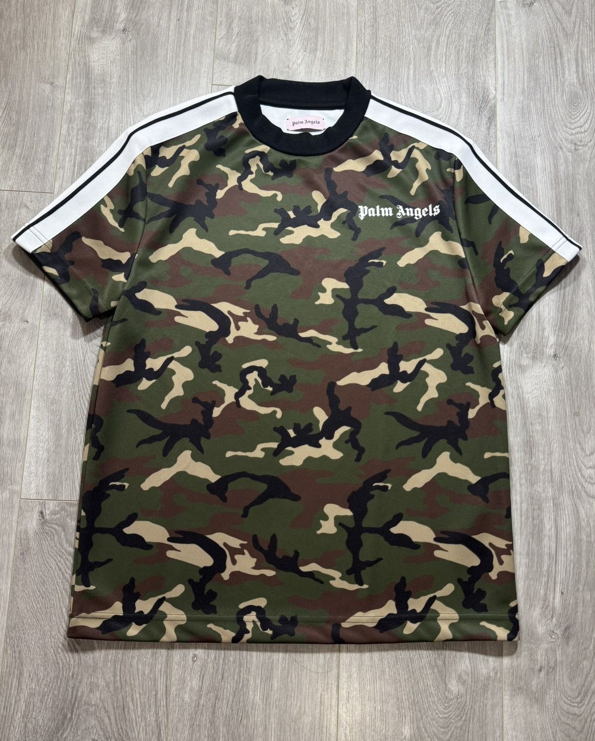 Palm Angels Palm Angels Track Taping Tee Green Camo Fits small best Size US S / EU 44-46 / 1 - 1 Thumbnail