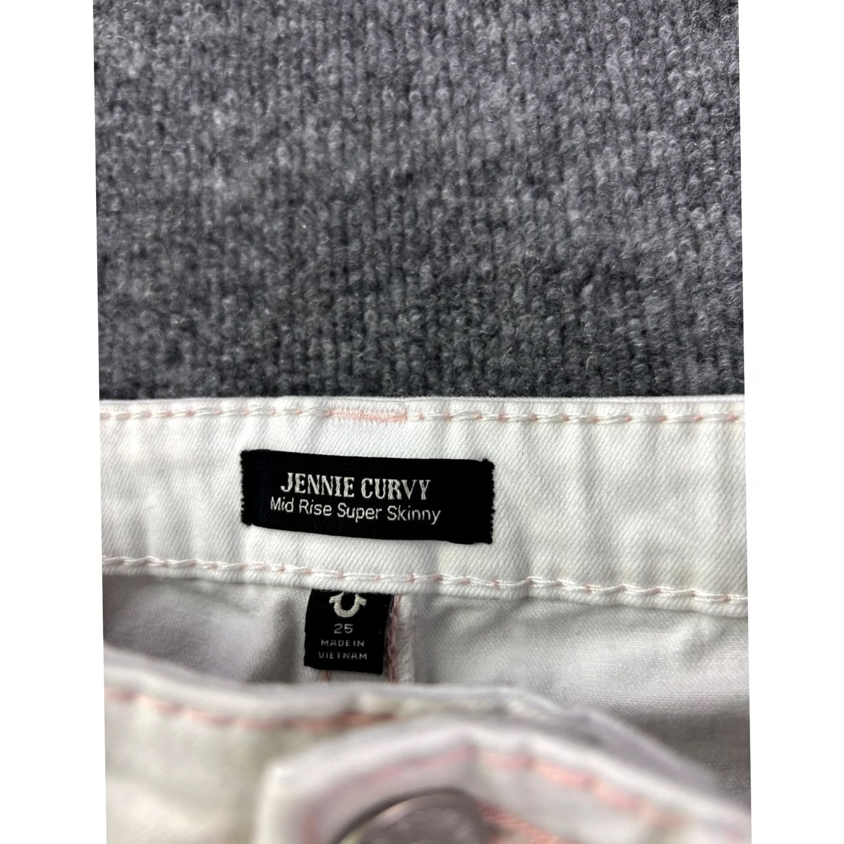 True Religion True Religion Jeans Women 25 Mid Rise Super Skinny Pink Stitch Denim 5-Pocket Curvy Jennie Jeans Womens Menus? Size 42" / US 20 - 2 Thumbnail