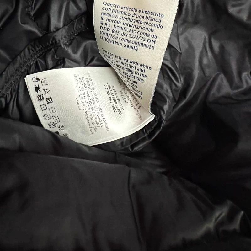 Moncler Moncler puffer jacket 2 Size M / US 6-8 / IT 42-44 - 5 Thumbnail