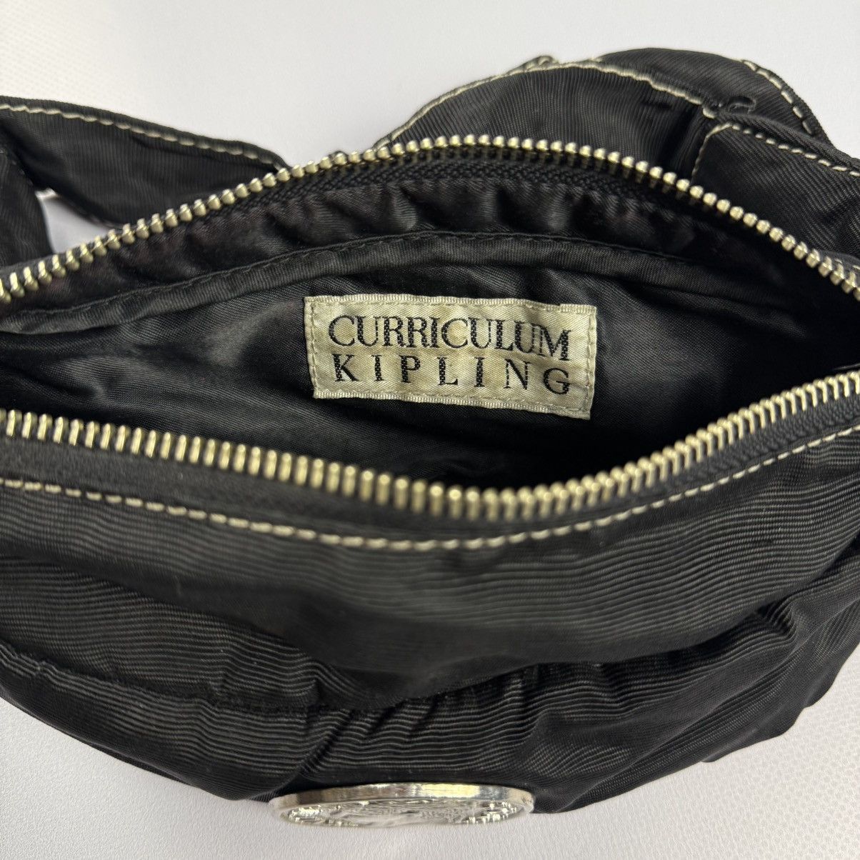 Vintage Vintage Kipling Metal Logo Waist Bag Size ONE SIZE - 8 Thumbnail