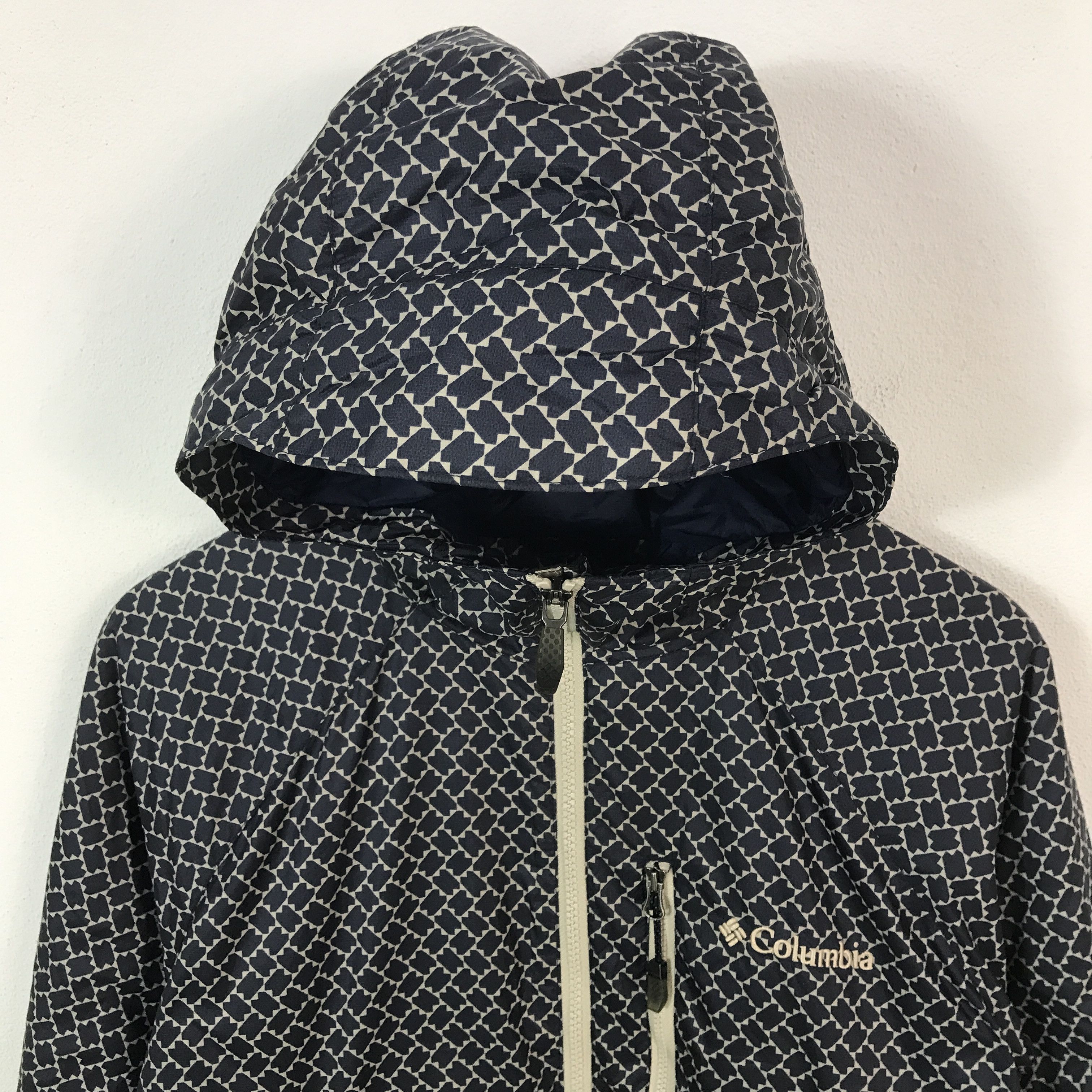 Columbia columbia Windbreaker jacket Hoodie Size US S / EU 44-46 / 1 - 2 Thumbnail