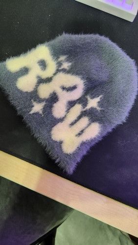 Other Plush Knitted Beanie Size ONE SIZE - 3 Thumbnail