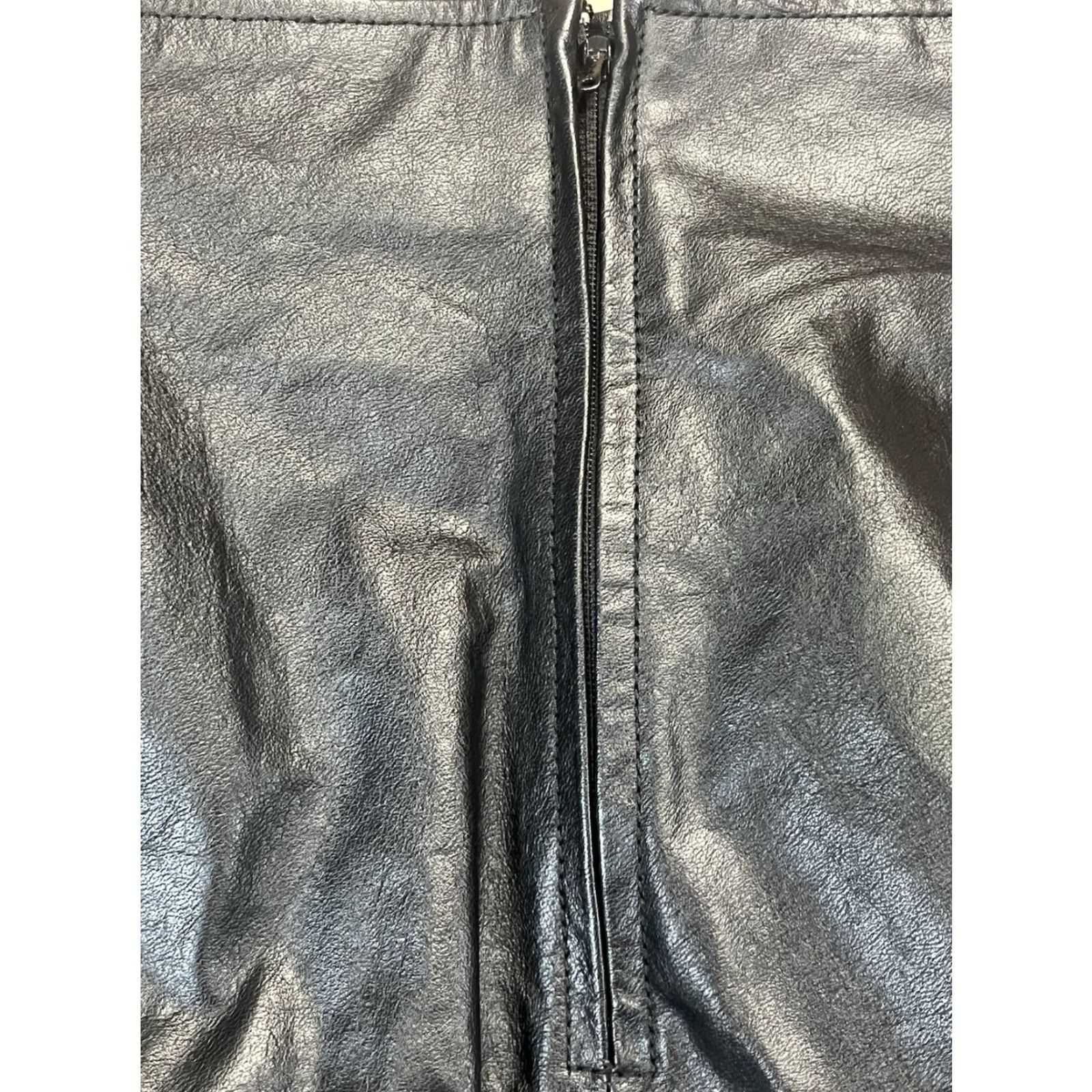 Vintage VINTAGE Byrnes & Baker Black Leather Skirt Women’s Size 12 Skirt Pencil 80s 90s Biker Lined Zipper Womens Size 34" / US 12 / IT 48 - 5 Thumbnail