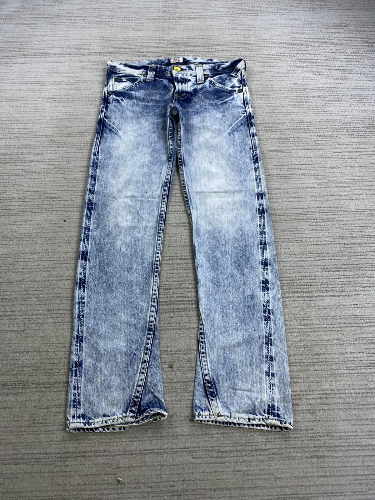 If Six Was Nine × Japanese Brand × Vintage Vintage Rodeo Crown Wash Blue Jeans Pants Size US 31 - 1 Thumbnail