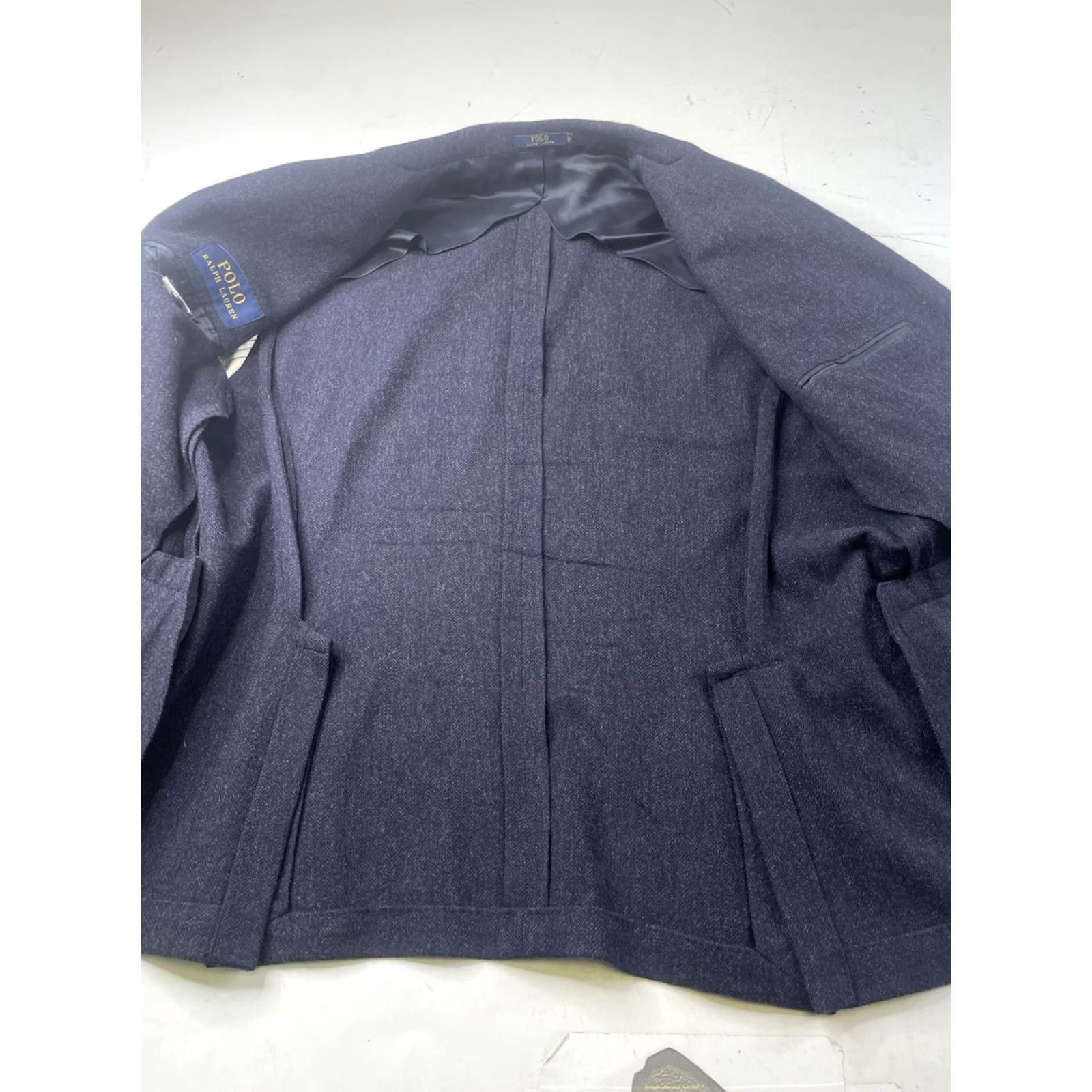 Polo Ralph Lauren Polo Ralph Lauren Blazer Mens Athletic 46 Regular Blue Wool Notch 2B Single-Breasted Three-Button Untold No Stains Tiny Hole Vintage No N/A Size US XXL / EU 58 / 5 - 3 Thumbnail