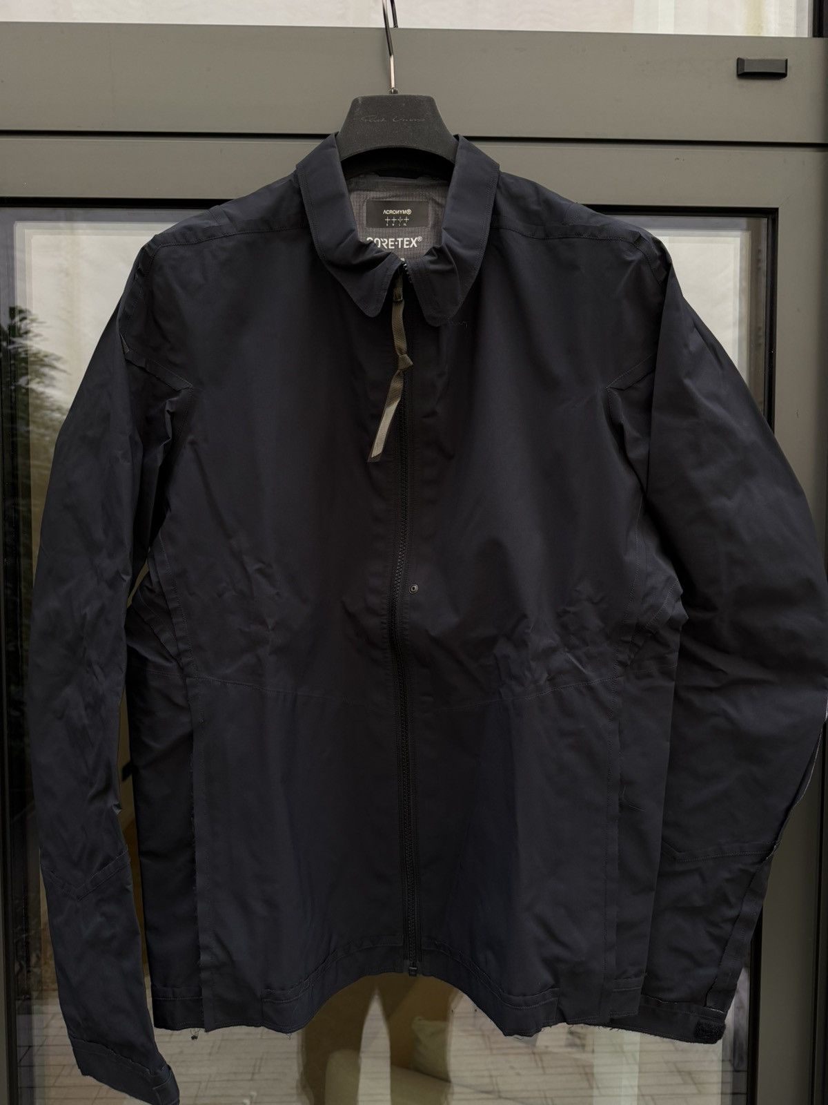 Acronym Acronym J69-GT size L Size US L / EU 52-54 / 3 - 2 Thumbnail