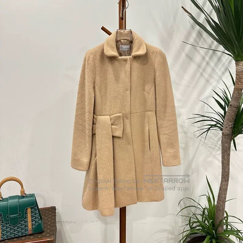 Valentino Valentino coat Size XS / US 0-2 / IT 36-38 - 1 Thumbnail