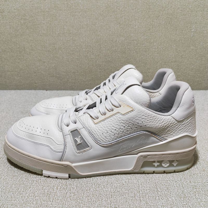Louis Vuitton Louis Vuitton Trainer White Low-Top Sneakers 0079 Size US 9.5 / EU 42-43 - 1 Thumbnail