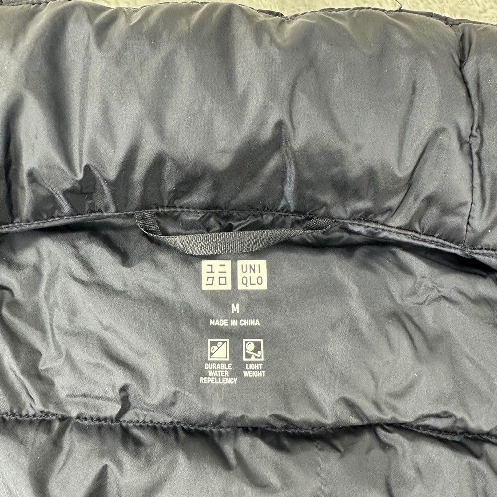 Uniqlo Uniqlo ultralight Down Vest Navy Blue Men’s Size M Size US M / EU 48-50 / 2 - 6 Thumbnail
