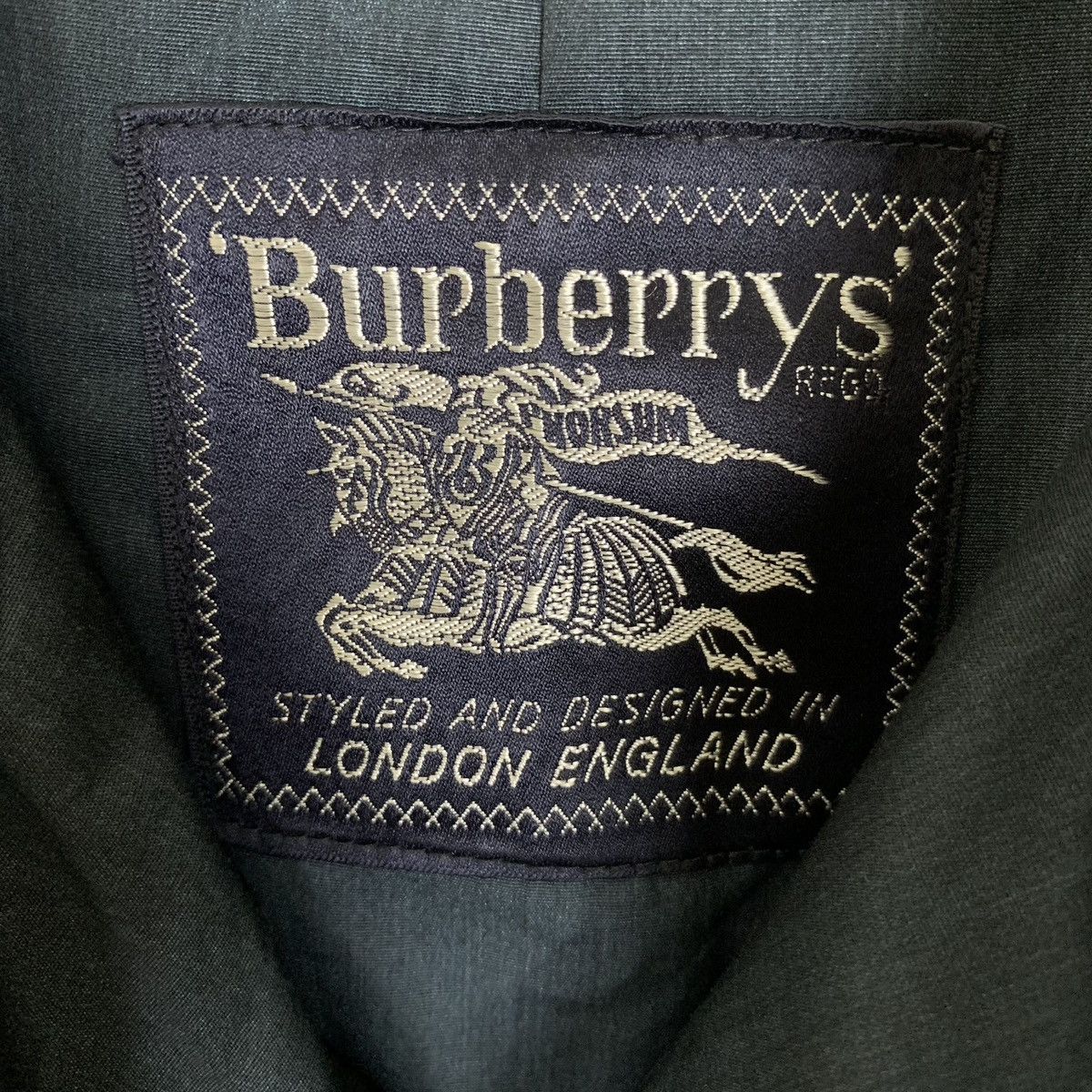 Burberry Vintage Burberry Trench Coat Size US L / EU 52-54 / 3 - 13 Thumbnail