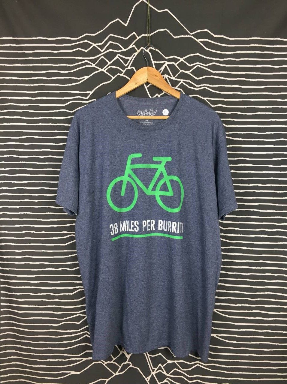 Vintage 38 Miles Per Burrito Funny Bike Cycling Humor Tee Size US XXL / EU 58 / 5 - 1 Thumbnail