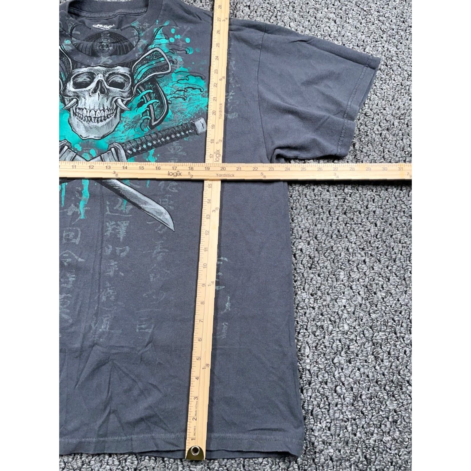 Carbon VINTAGE Carbon Skull Sword Print T-Shirt Adult XL Dark Gray Retro Grunge Mens Size US XL / EU 56 / 4 - 4 Thumbnail