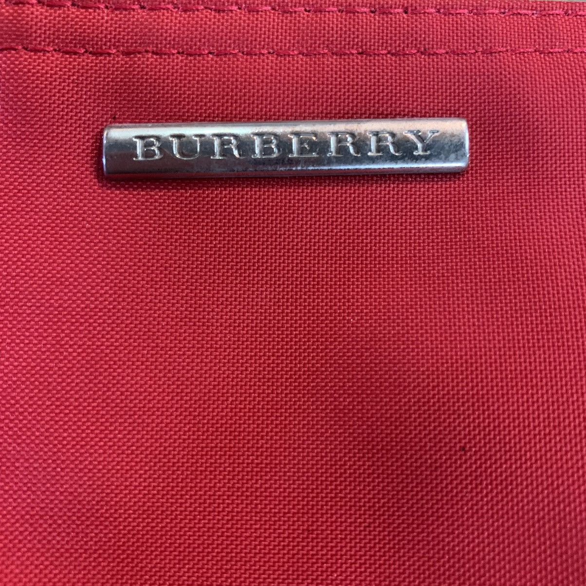 Burberry Burberry Cosmetic Red Nova Check Pouch Bag Size ONE SIZE - 5 Thumbnail