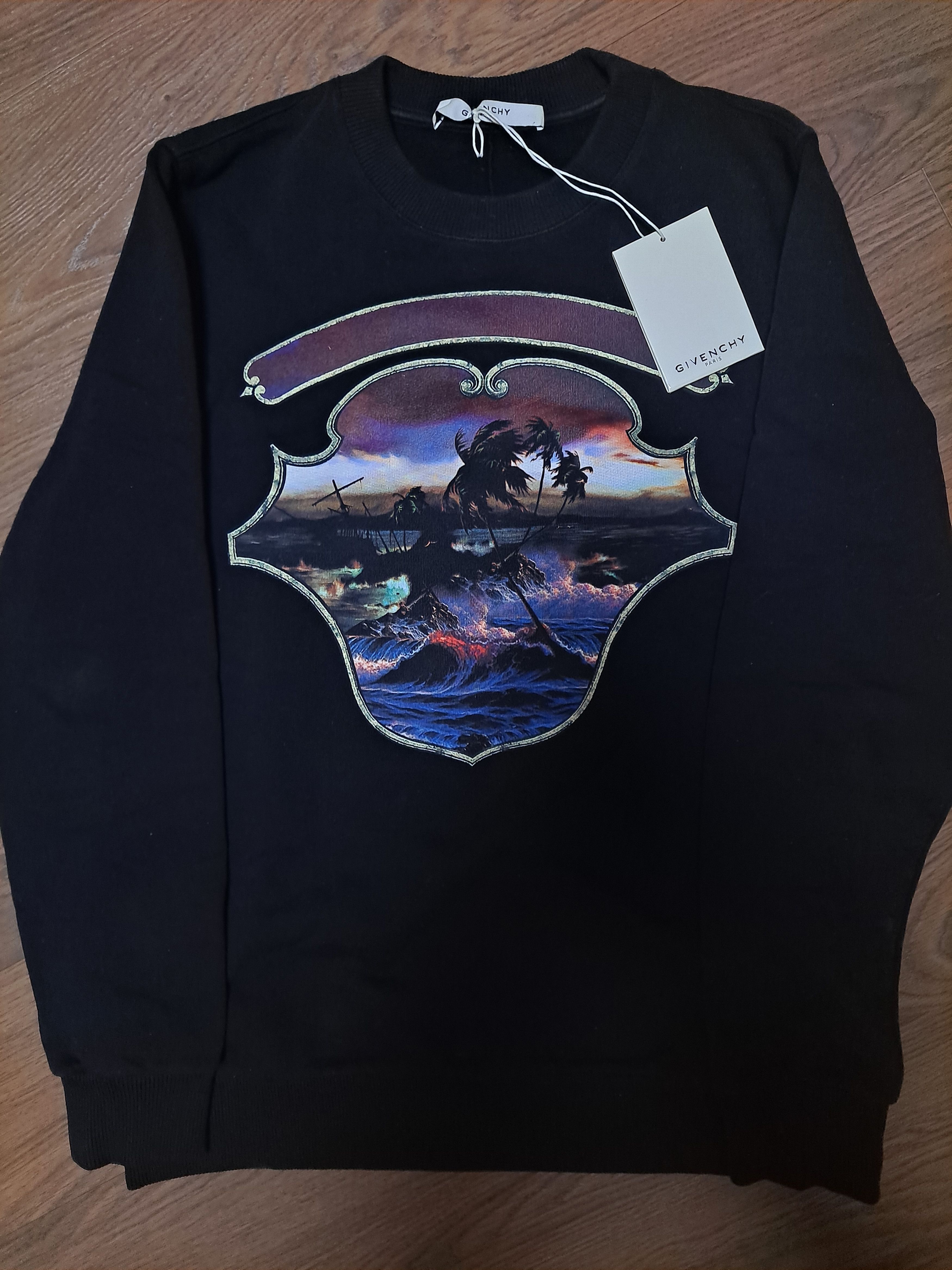 Givenchy NWT GIVENCHY SWEATSHIRT Size US XS / EU 42 / 0 - 1 Thumbnail
