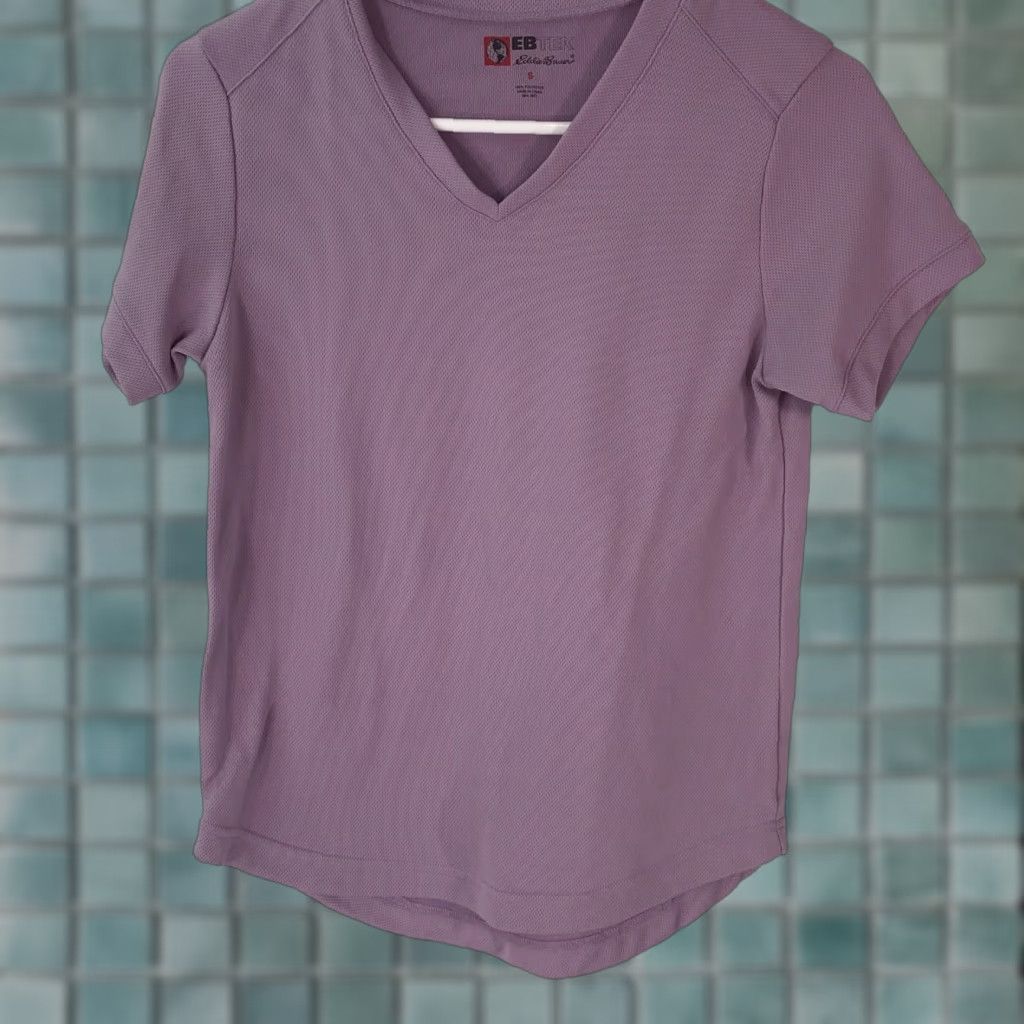 Eddie Bauer Eddie Bauer Tek Womens Short Sleeves V Neck Pullover Purple T Shirt Size Small Size S / US 4 / IT 40 - 1 Thumbnail
